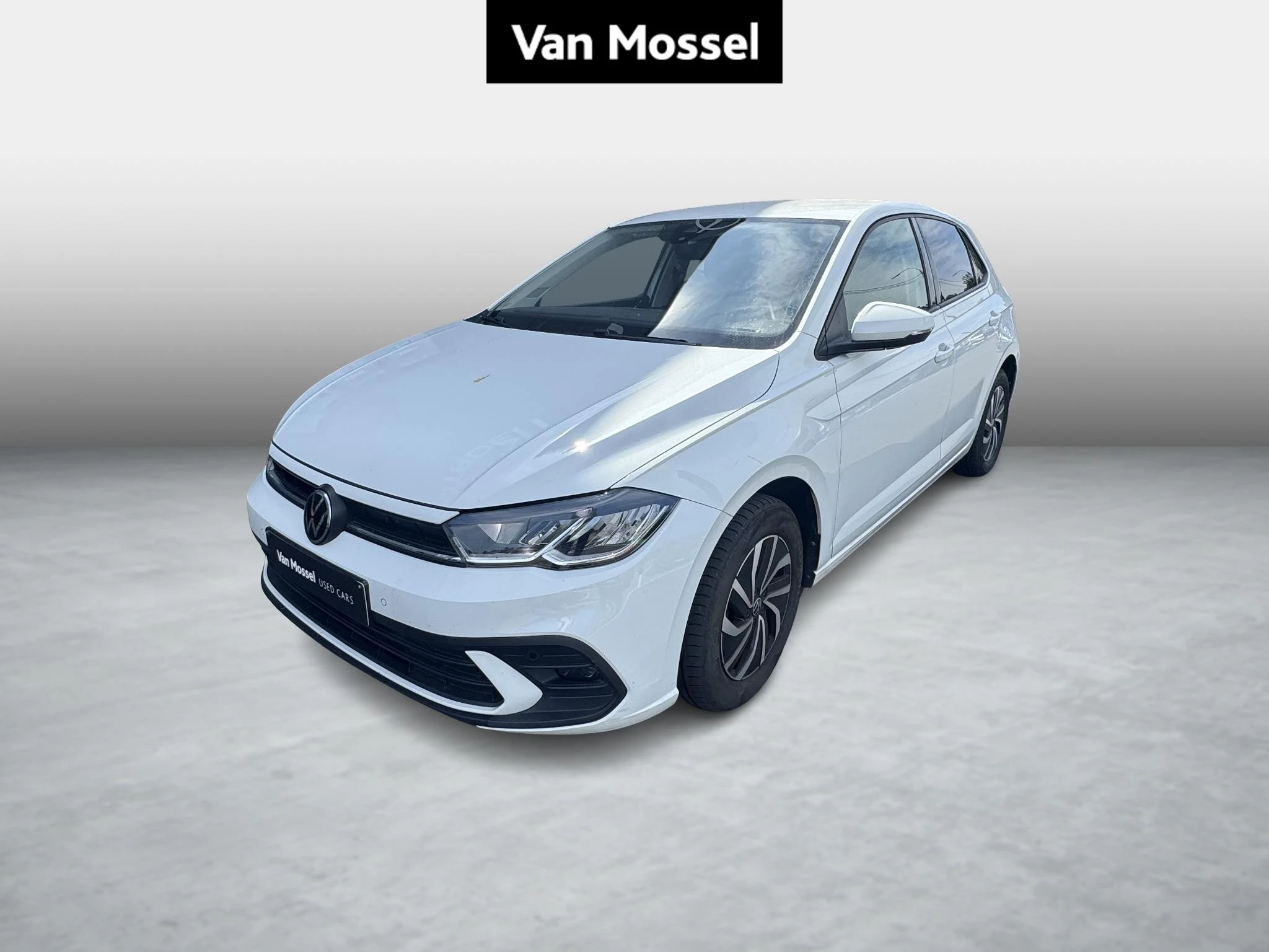 Volkswagen-Polo-image-0