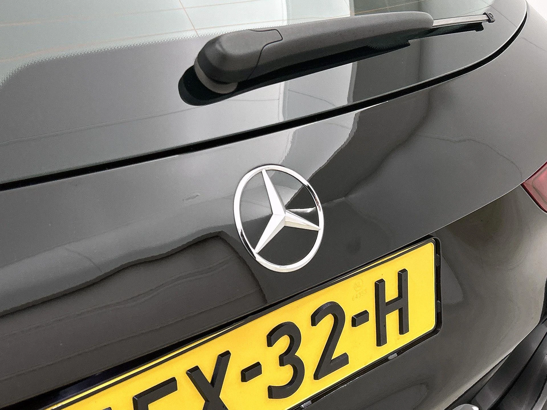Mercedes-Benz-GLA-image-27