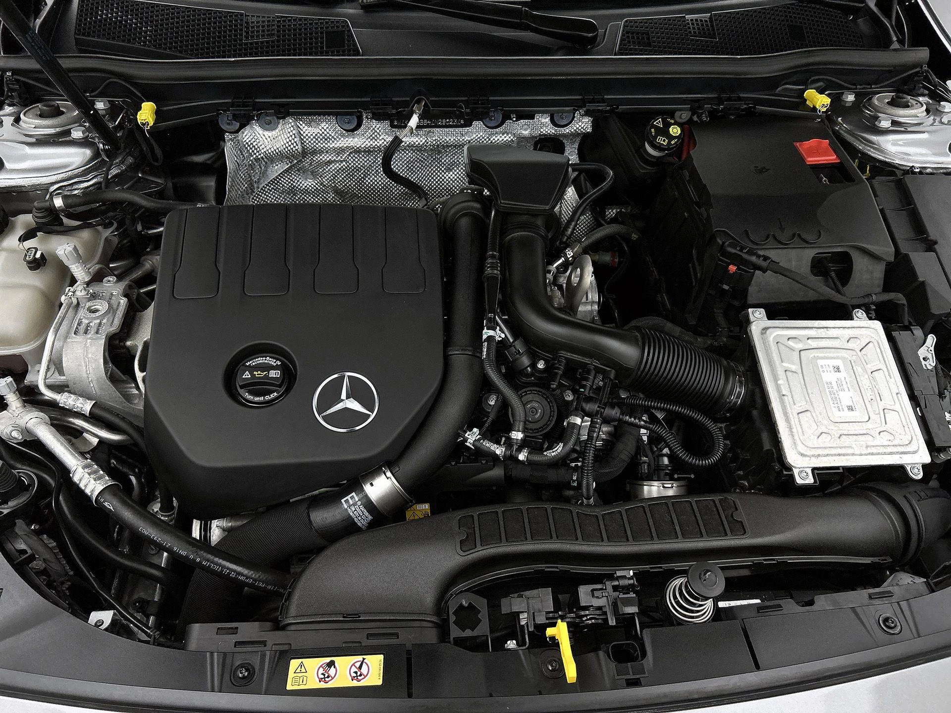 Mercedes-Benz-CLA-image-39