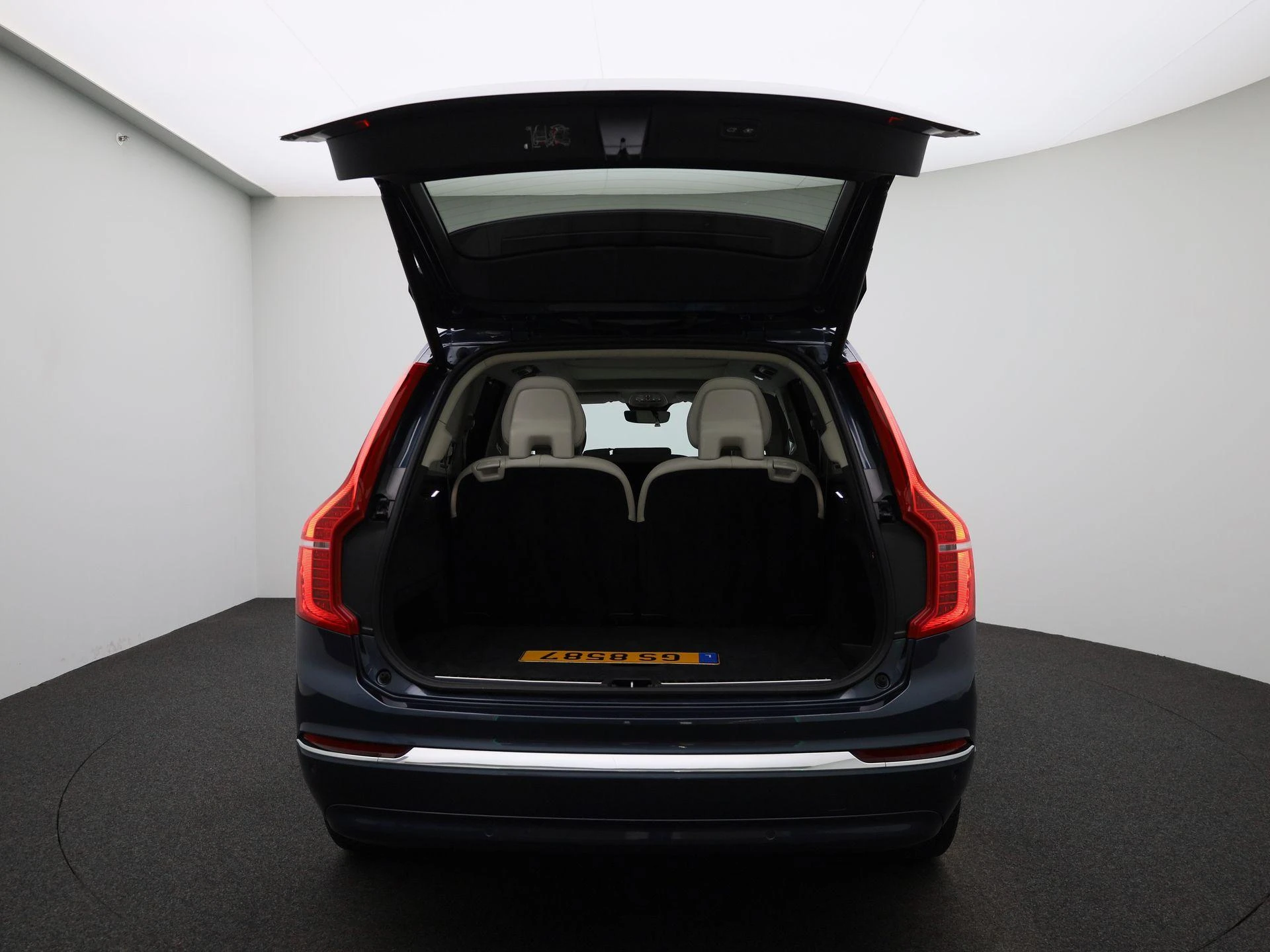 Volvo-XC90-image-11