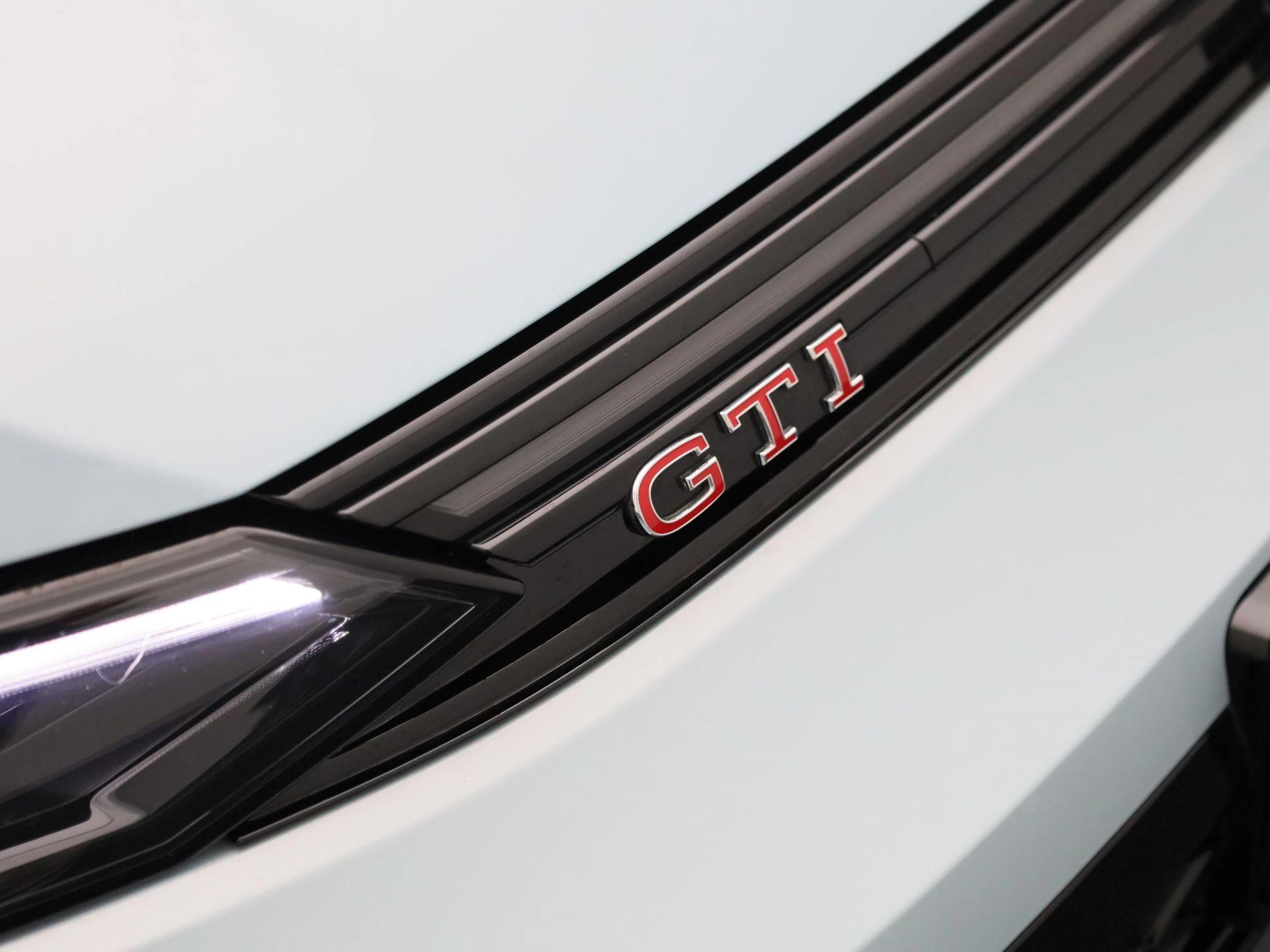 Volkswagen-Golf-image-36