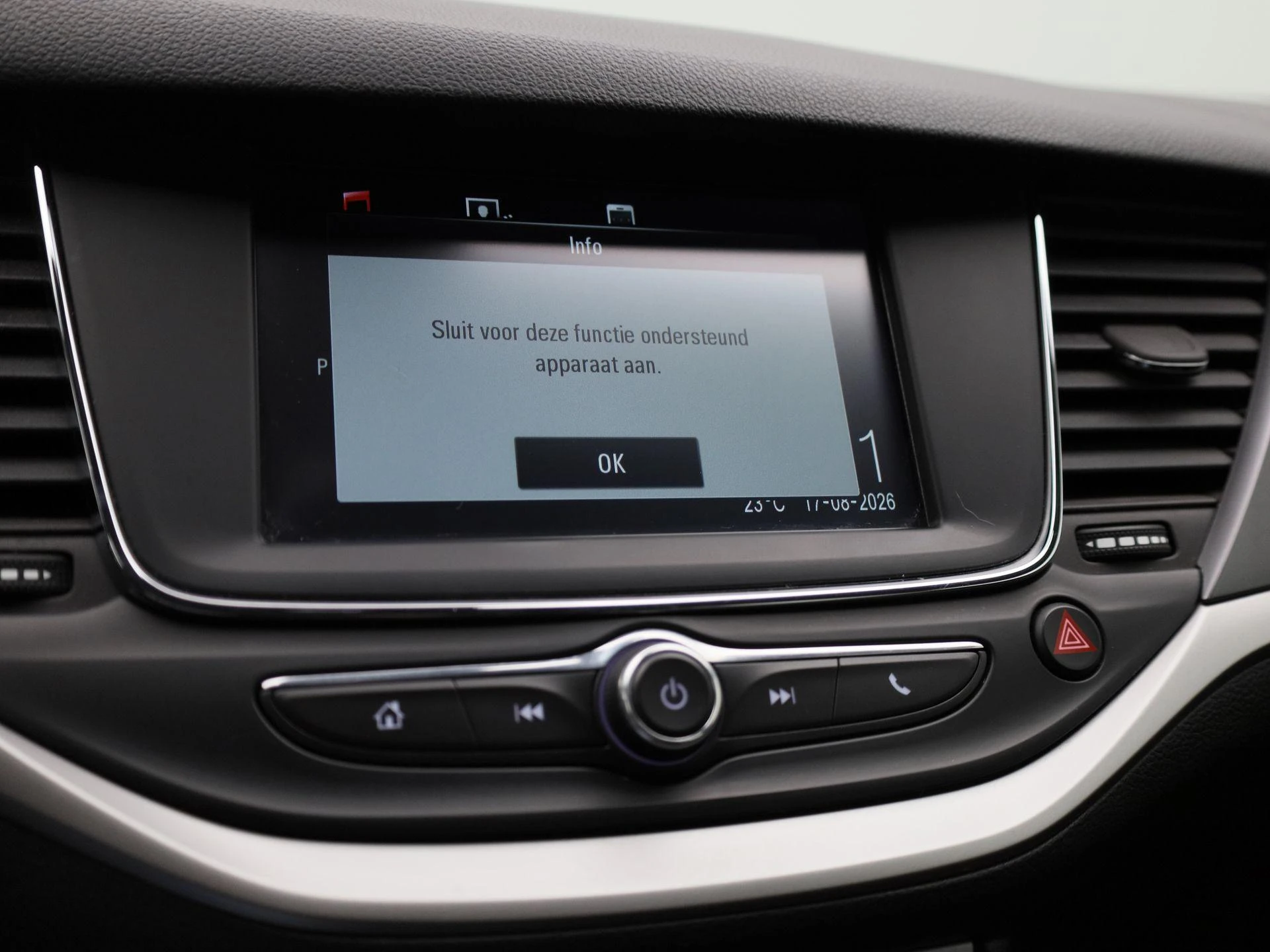 Opel-Astra-image-17
