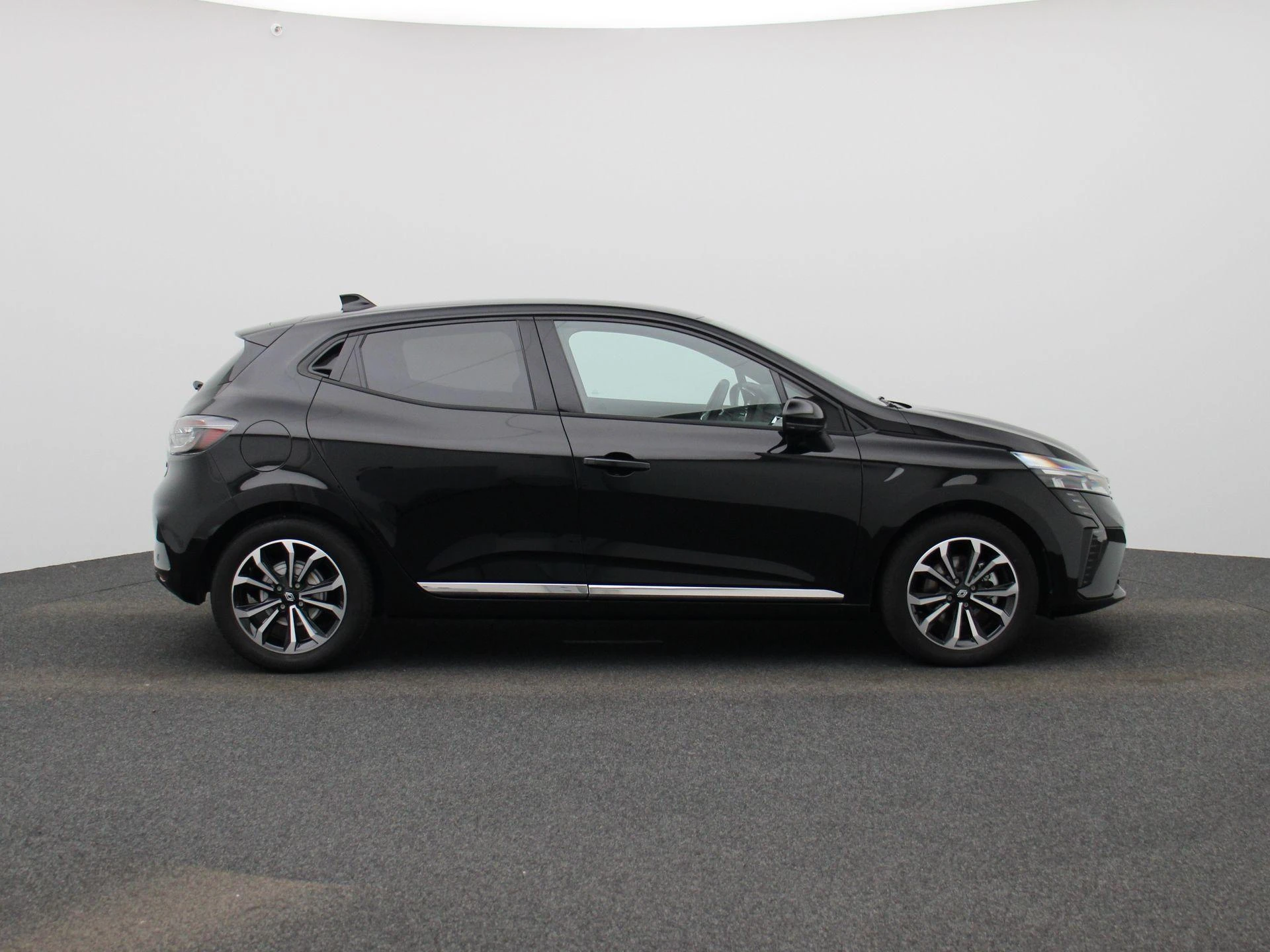 Renault-Clio-image-5