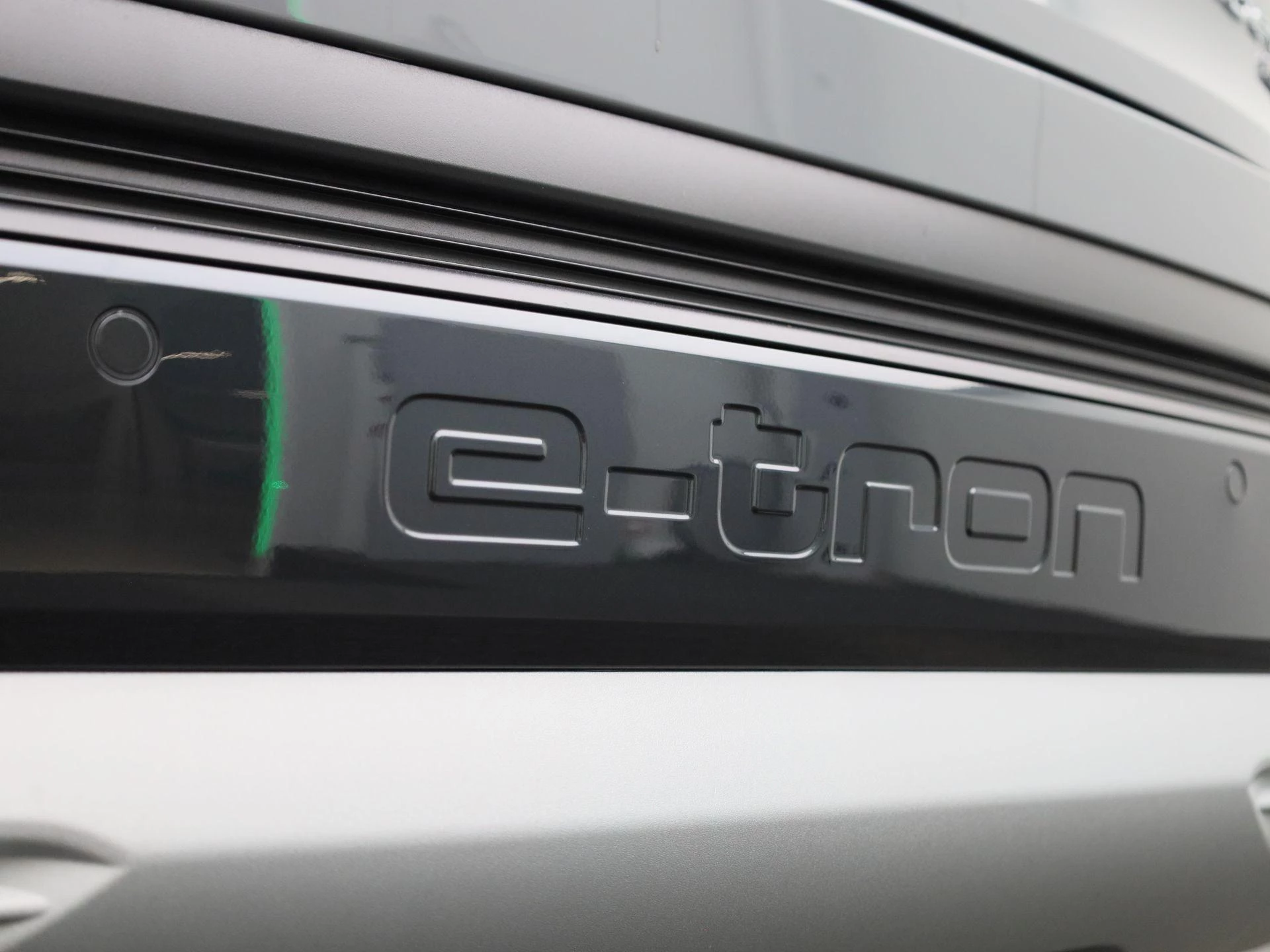 Audi-Q4 e-tron-image-50