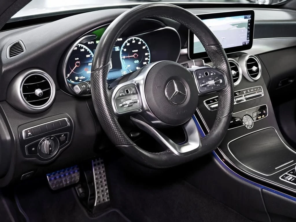 Mercedes-Benz-C-Klasse 300 de-image-9
