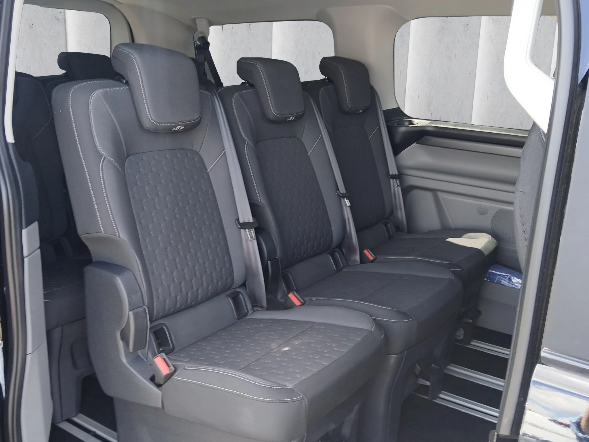 Ford-Tourneo Custom-image-10