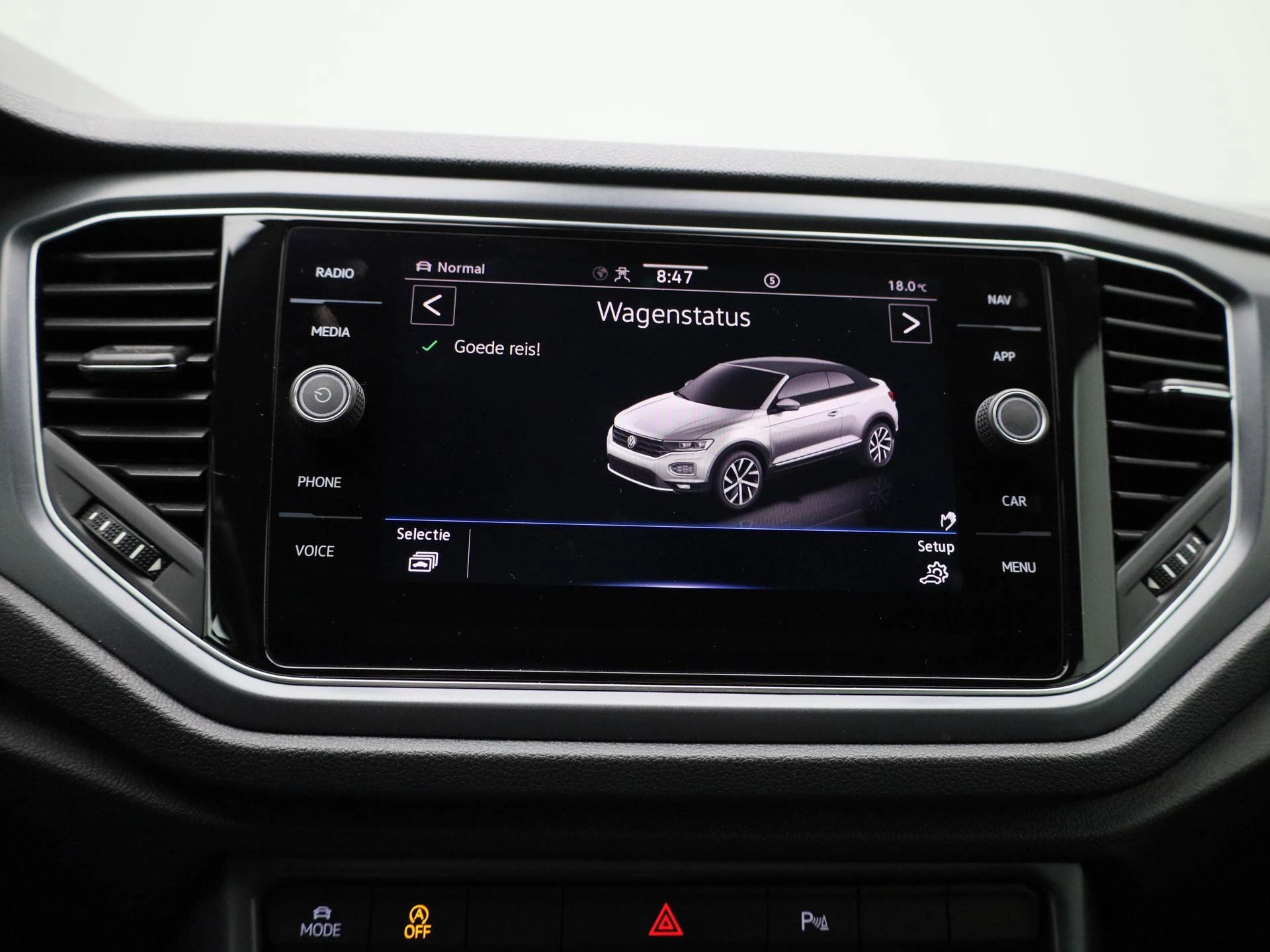 Volkswagen-T-Roc-image-19