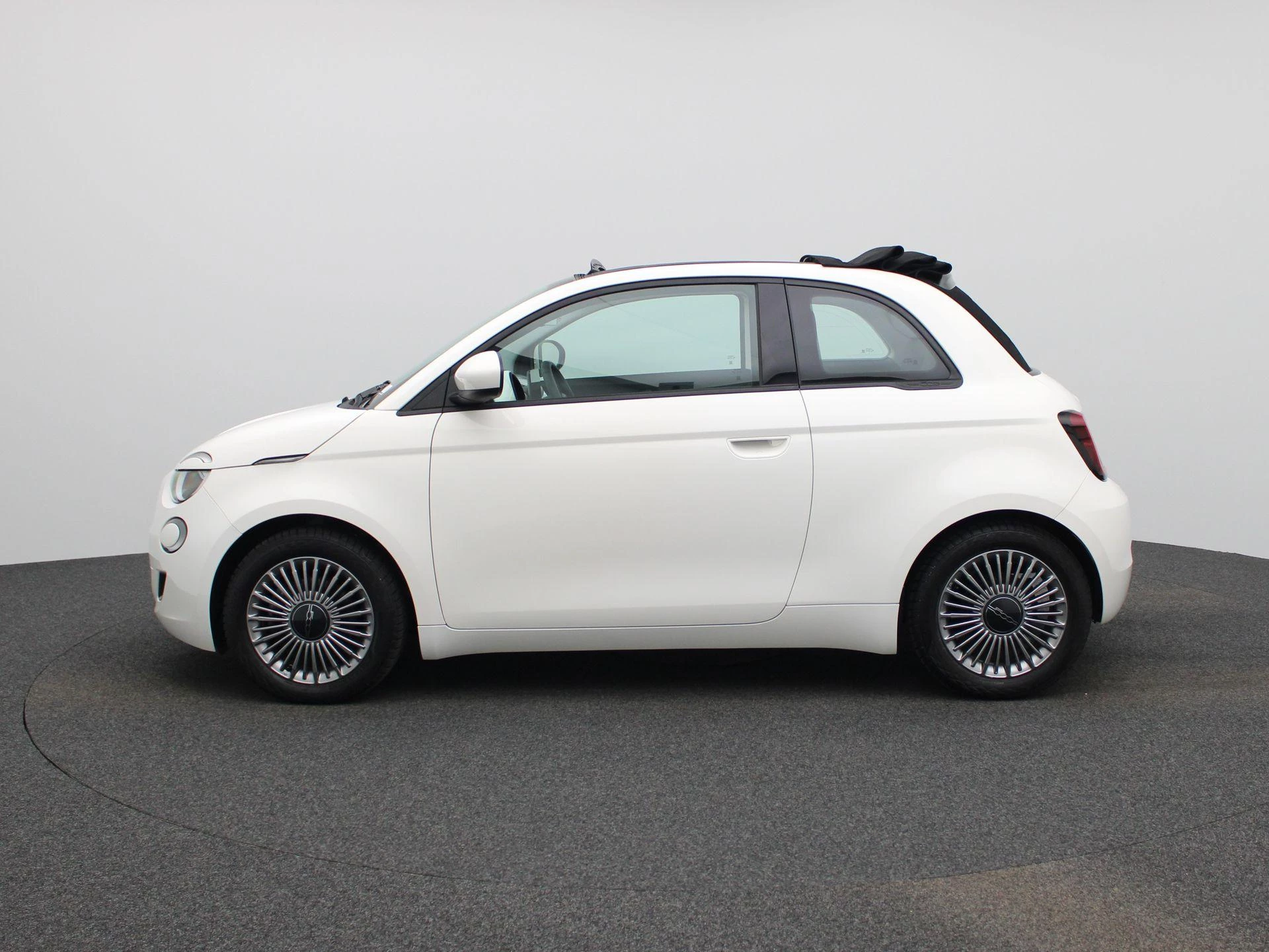 Fiat-500C-image-3
