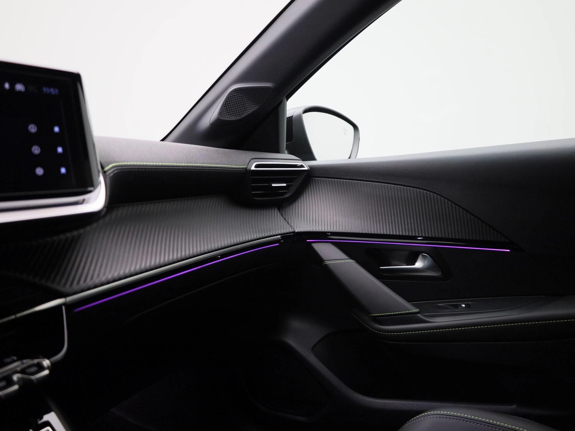 Peugeot-208-image-27