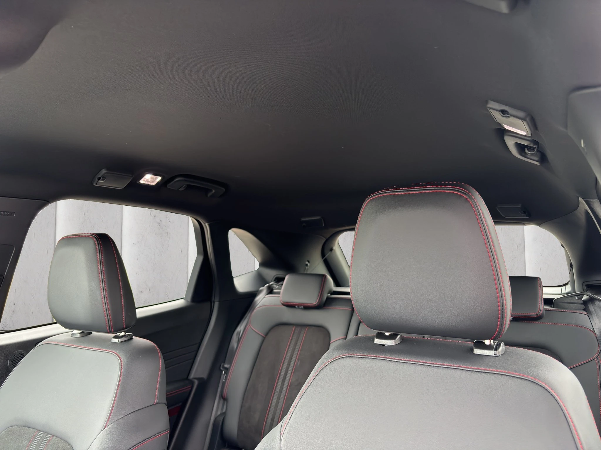 Ford Kuga ST-Line X Aut.*360GRAD*LED-MATRIX*NAVI*GRA*WINTER-PKT.