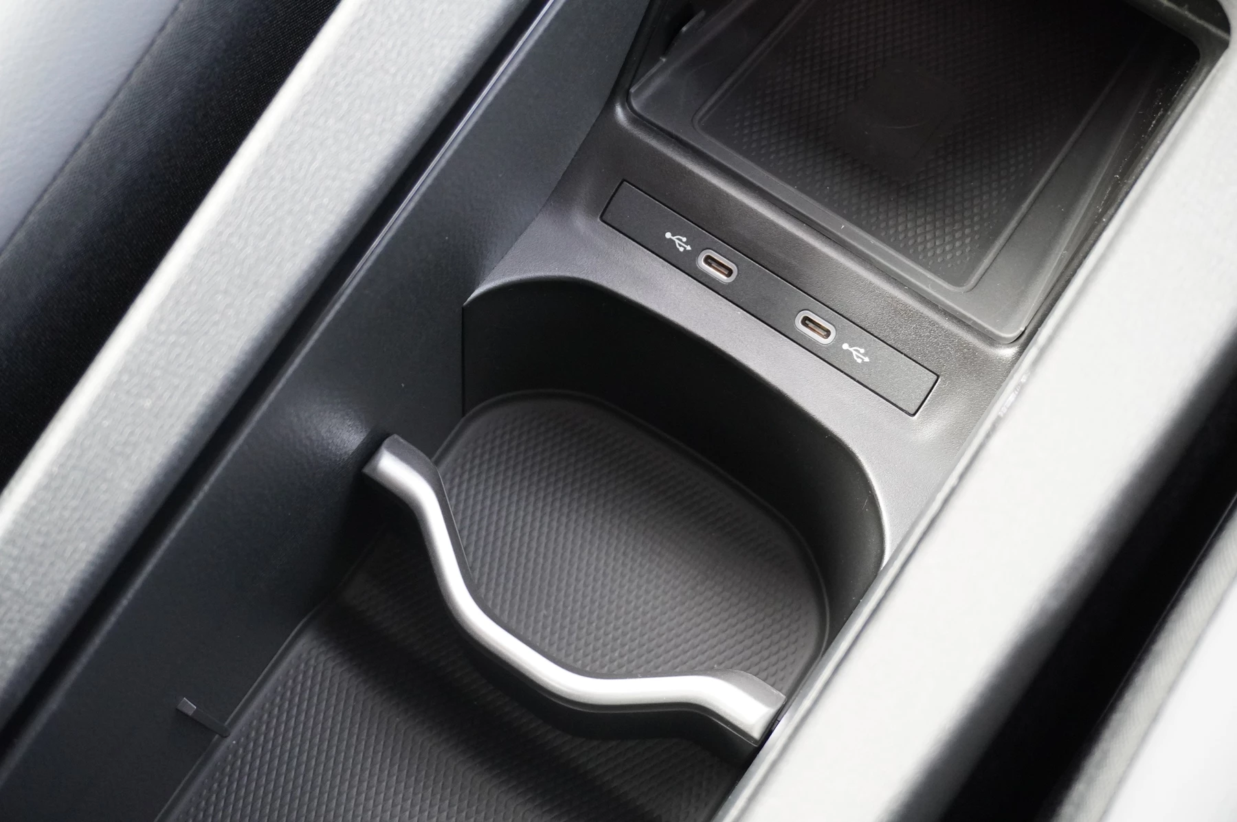 Volkswagen-ID.4-image-40
