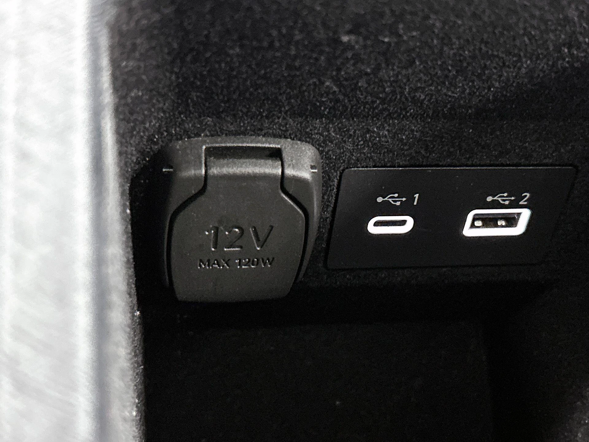 Lynk & Co-01-image-42