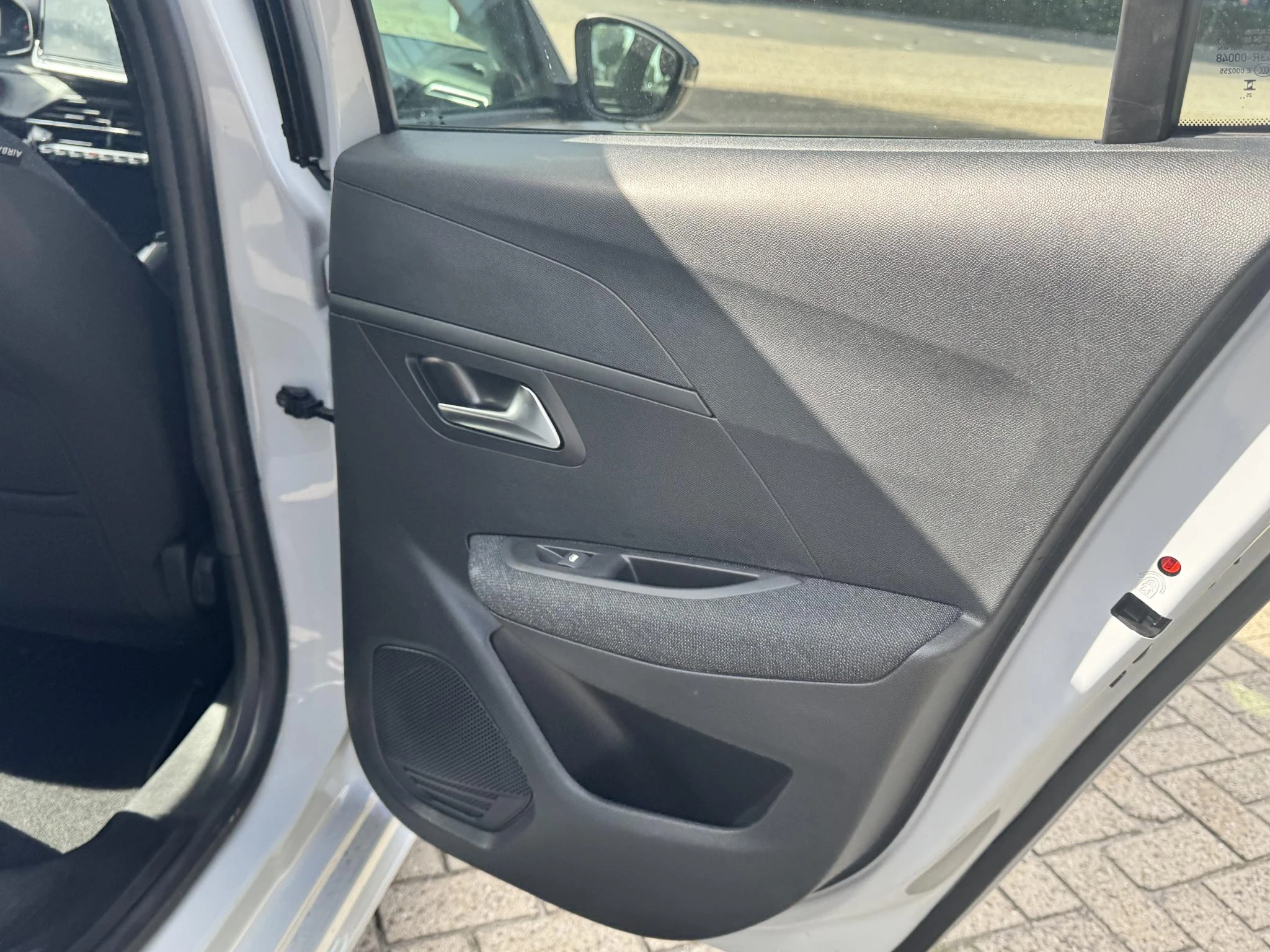 Peugeot-208-image-21