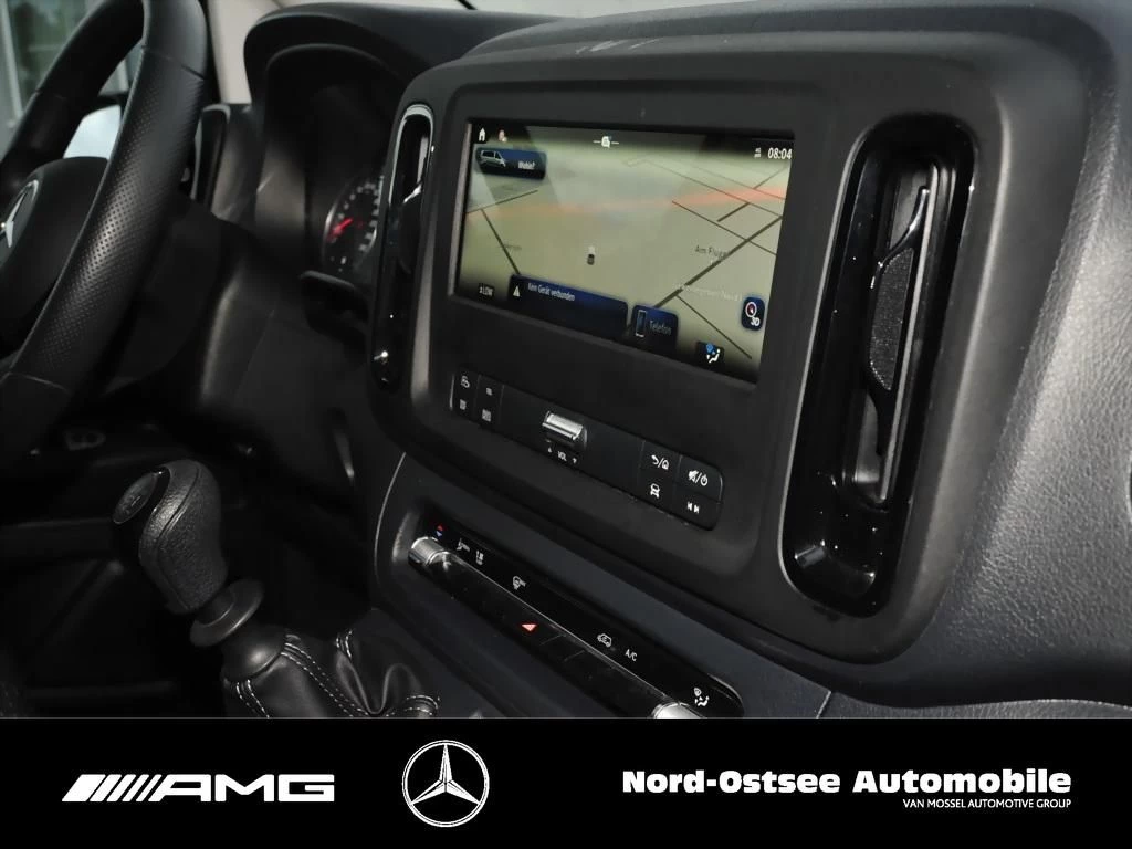 Mercedes-Benz-Vito-image-8