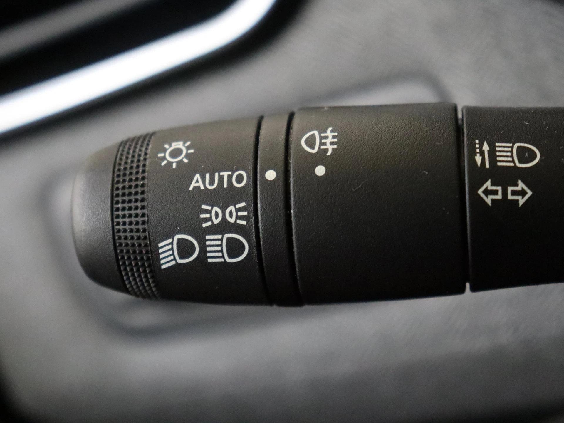 Renault-Clio-image-21