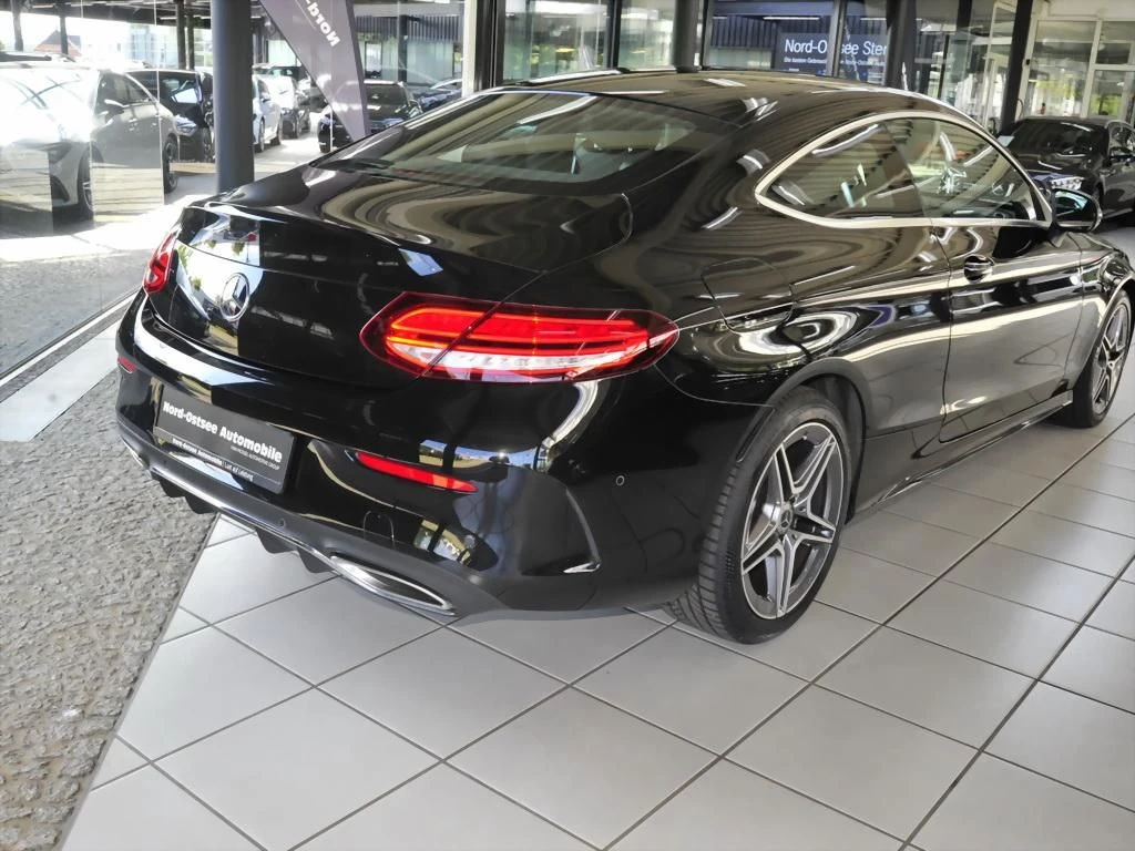 Mercedes-Benz-C-Klasse 180-image-5