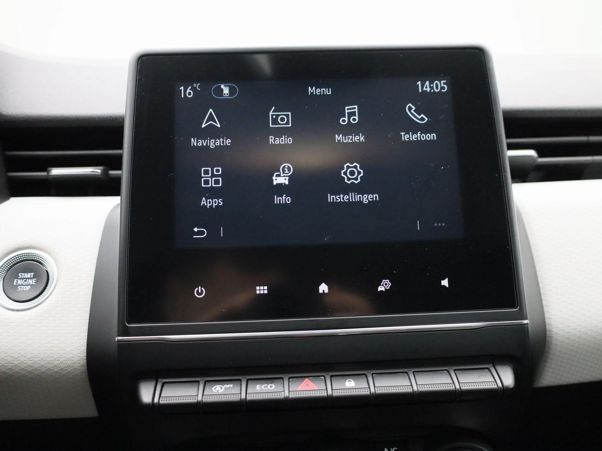 Renault-Clio-image-18