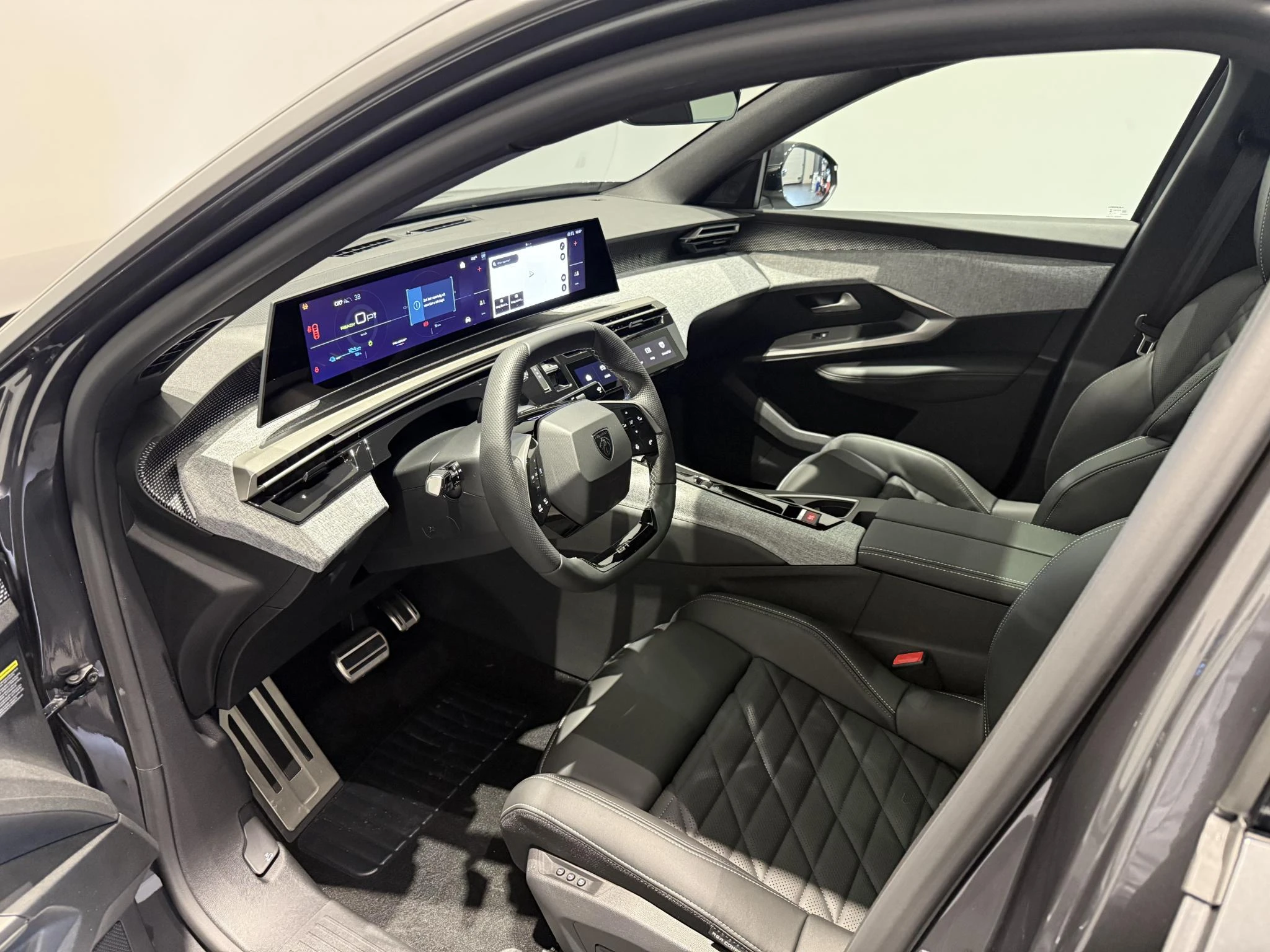 Peugeot-e-3008-image-9