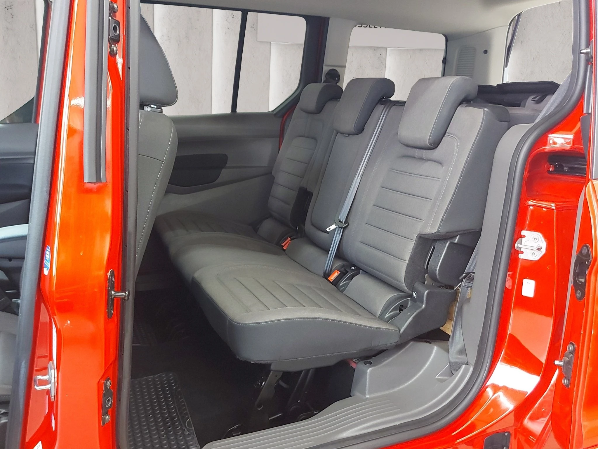 Ford-Tourneo Connect-image-10