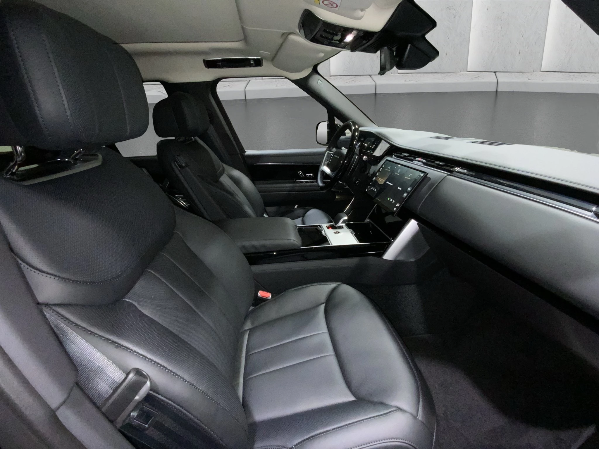 Land Rover-Range Rover-image-6