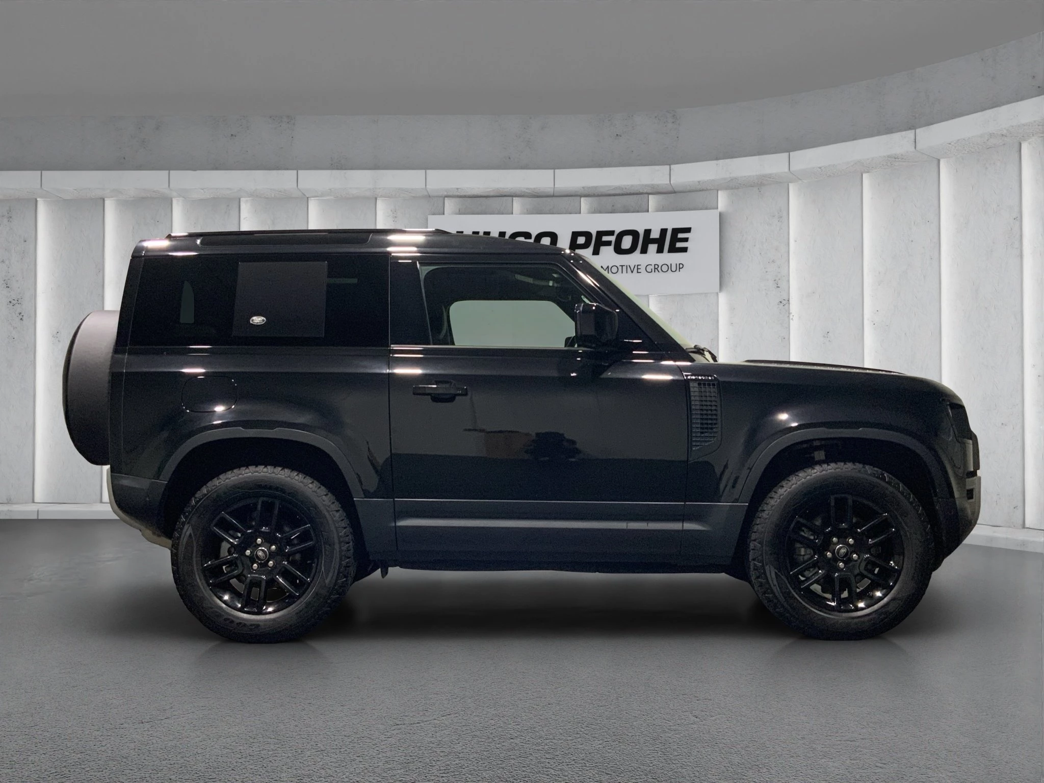 Land Rover-Defender-image-5