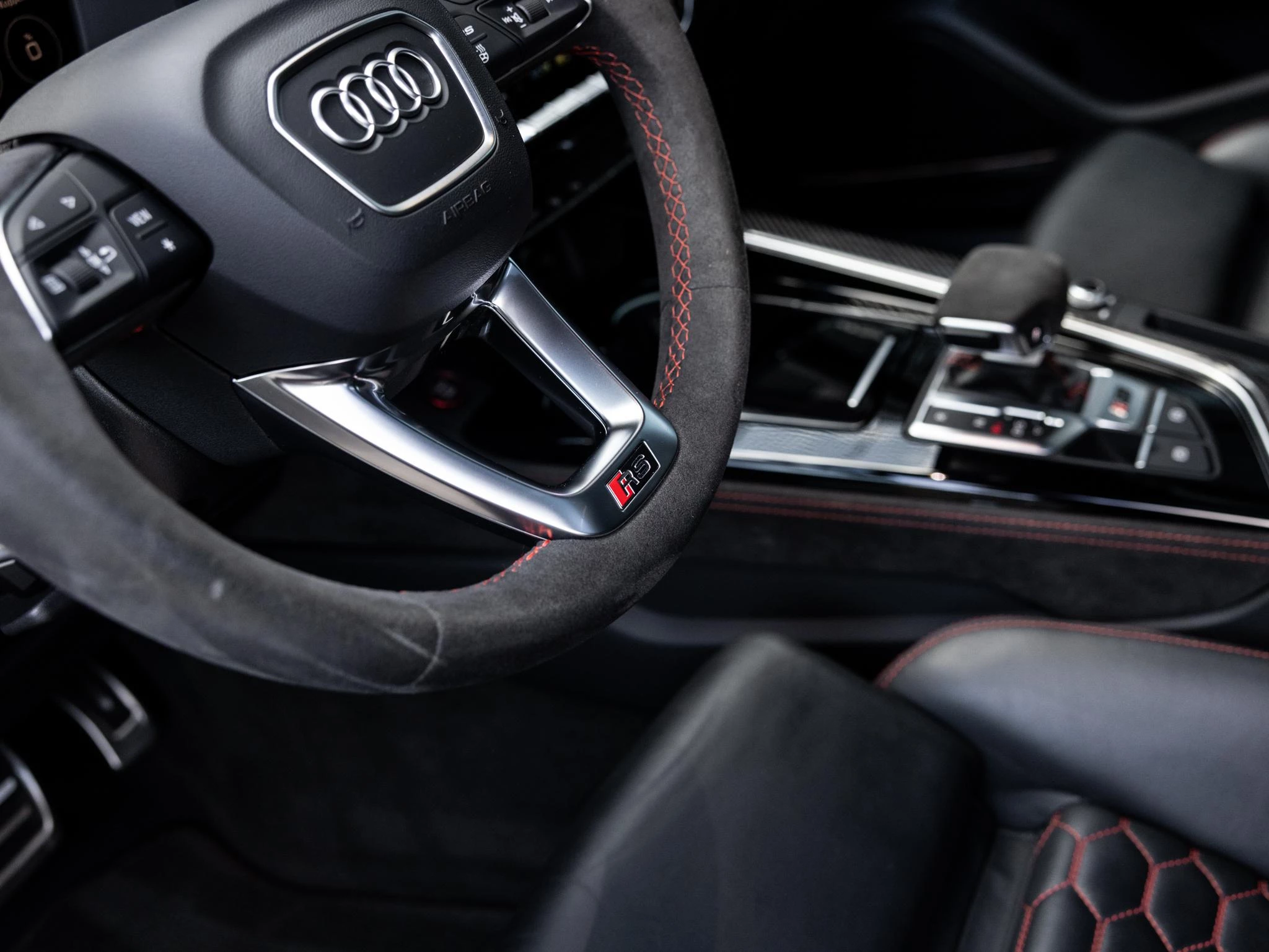 Audi RS4 Avant 2.9 TFSI RS 4 quattro competition plus kuipstoelen