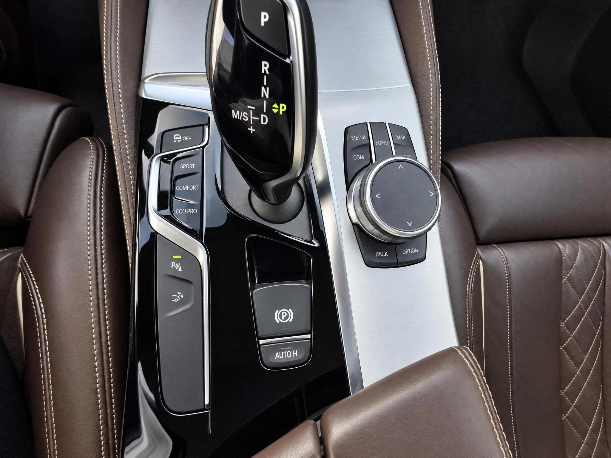 BMW-6 Serie-image-18