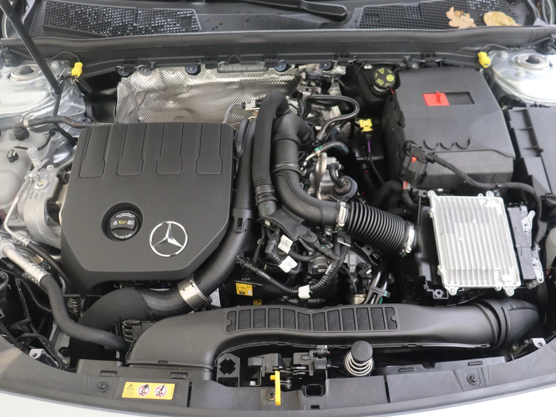 Mercedes-Benz-CLA-image-4