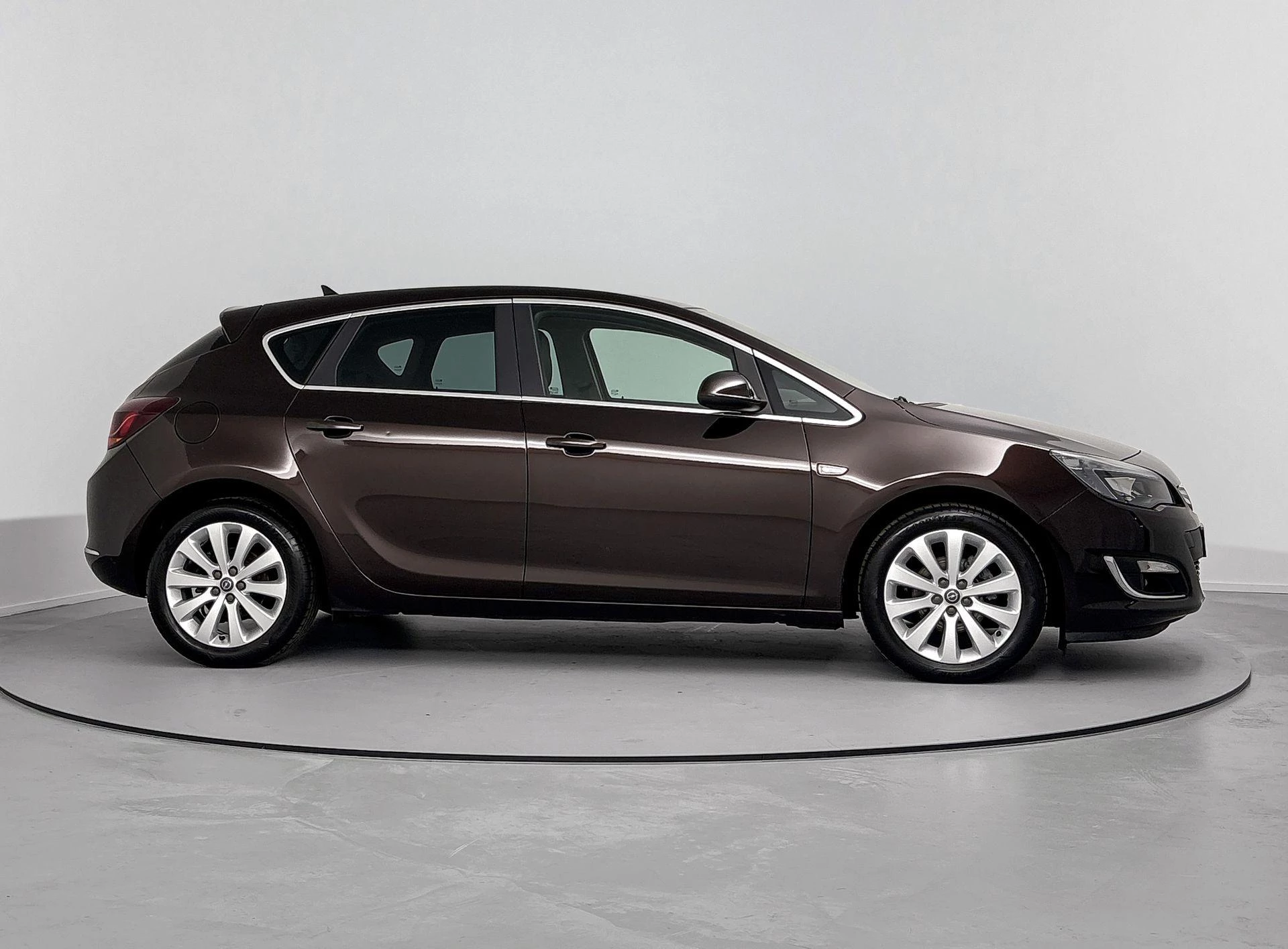 Opel-Astra-image-4
