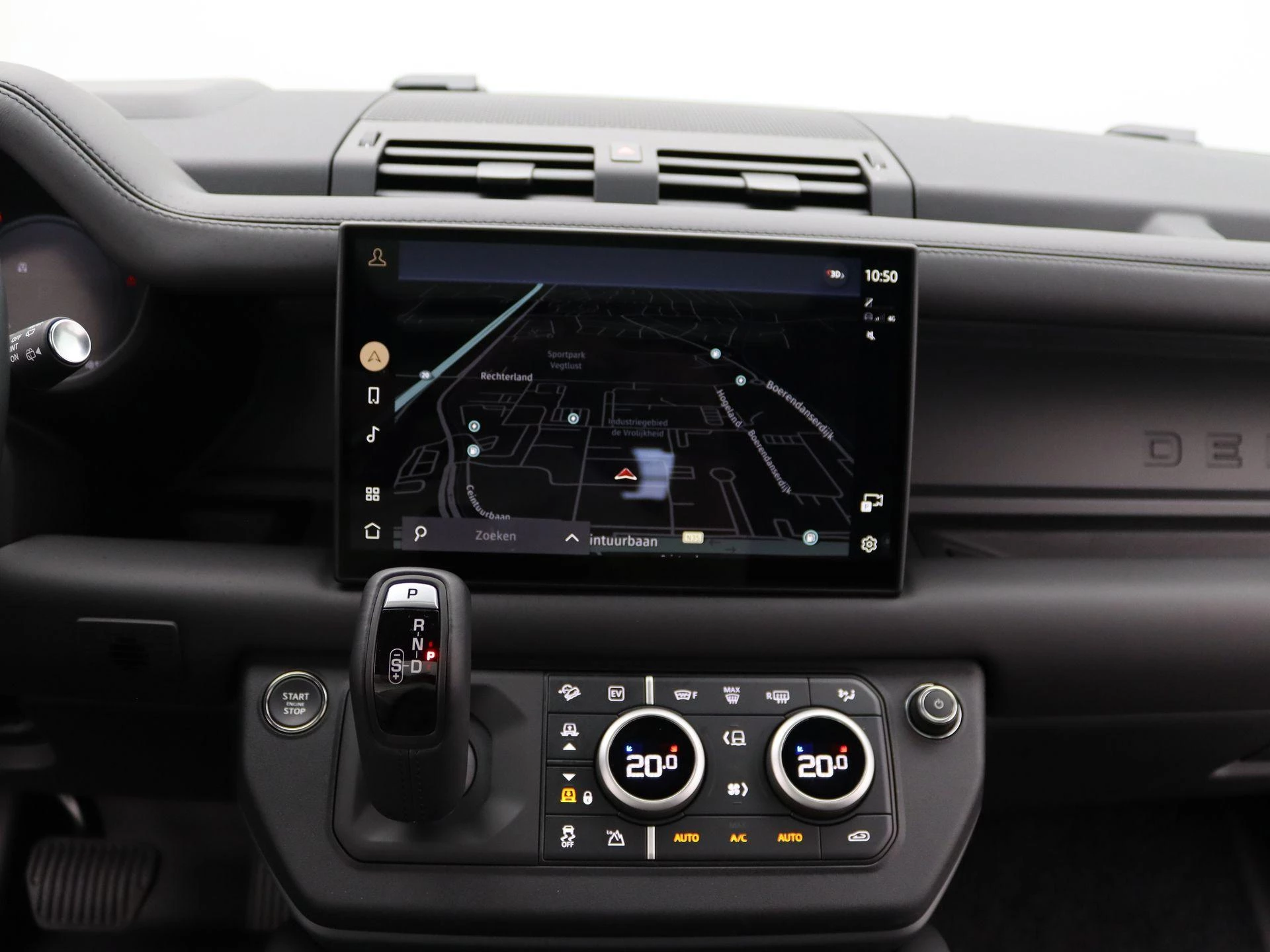 Land Rover-Defender-image-9