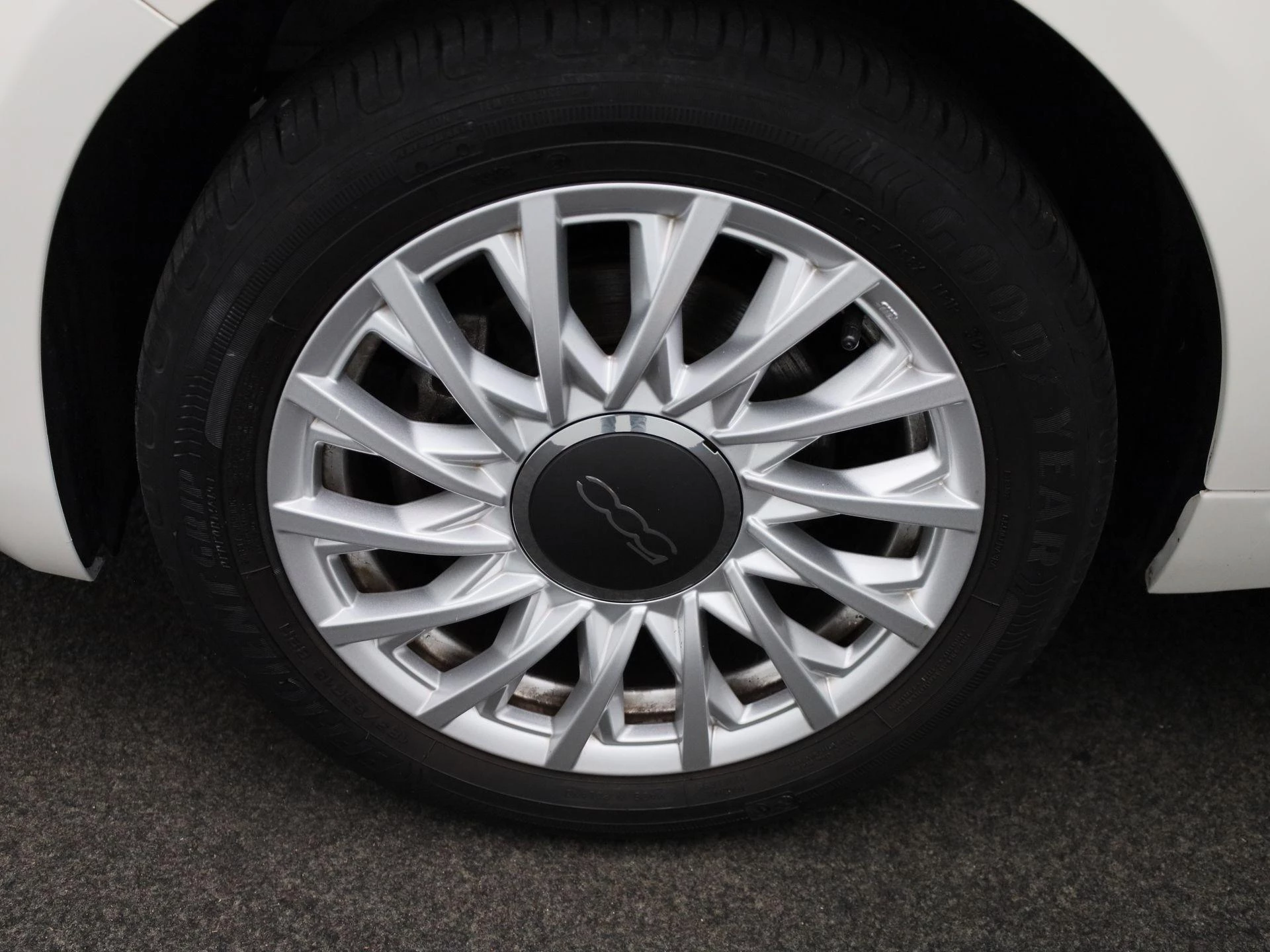 Fiat-500C-image-12