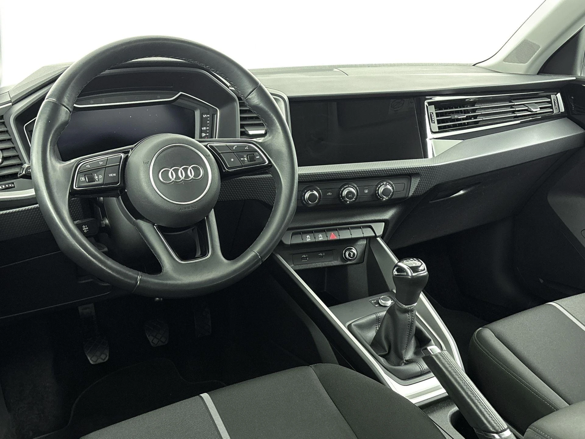 Audi-A1 Sportback-image-16