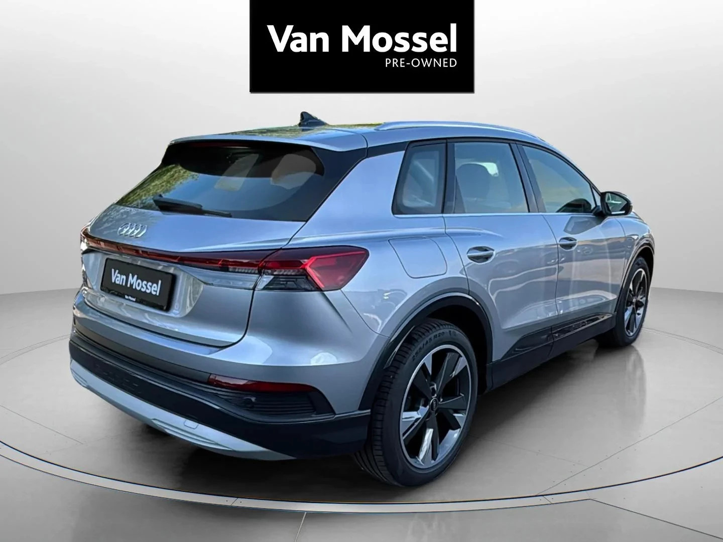 Audi-Q4 e-tron-image-4