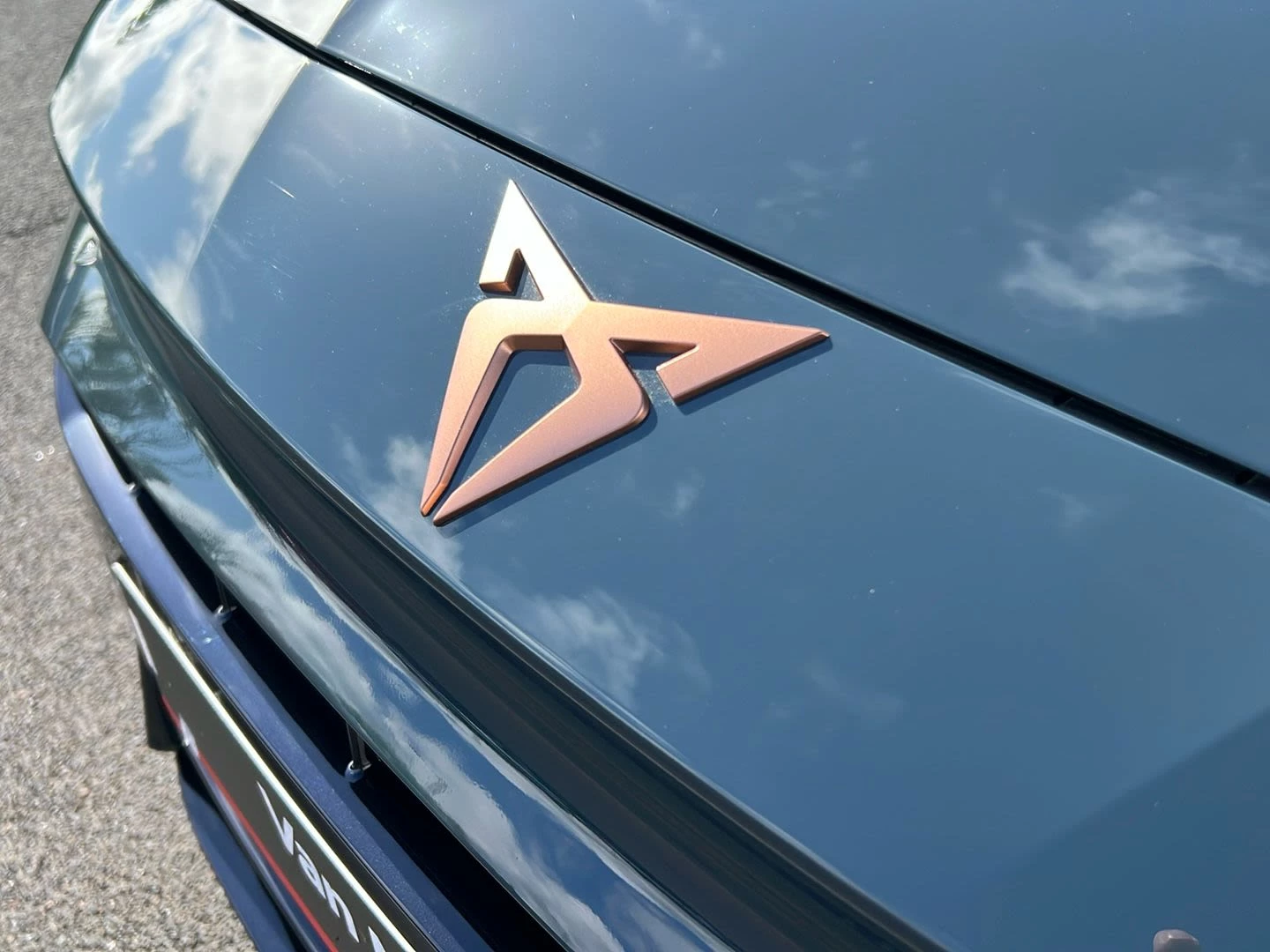 CUPRA Leon 1.5 eTSI 150 Shadow Edition 5dr DSG
