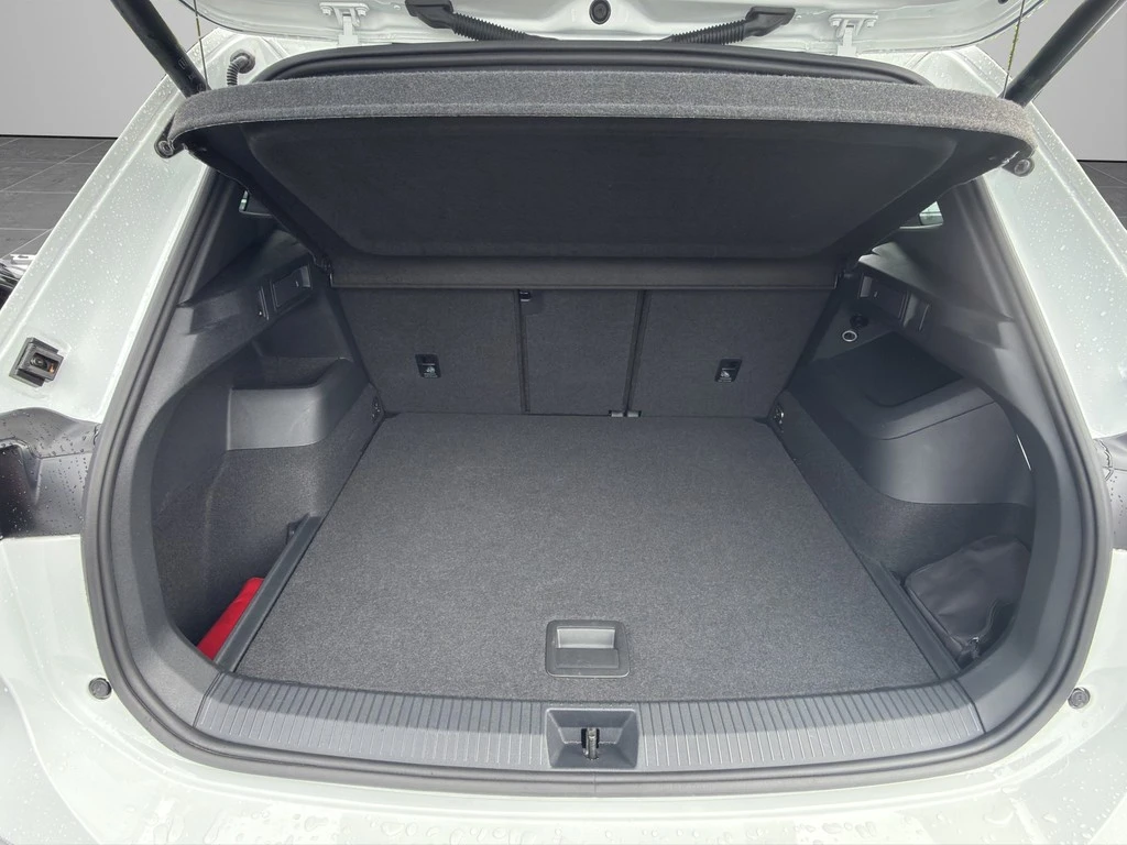 Volkswagen-Tiguan-image-14