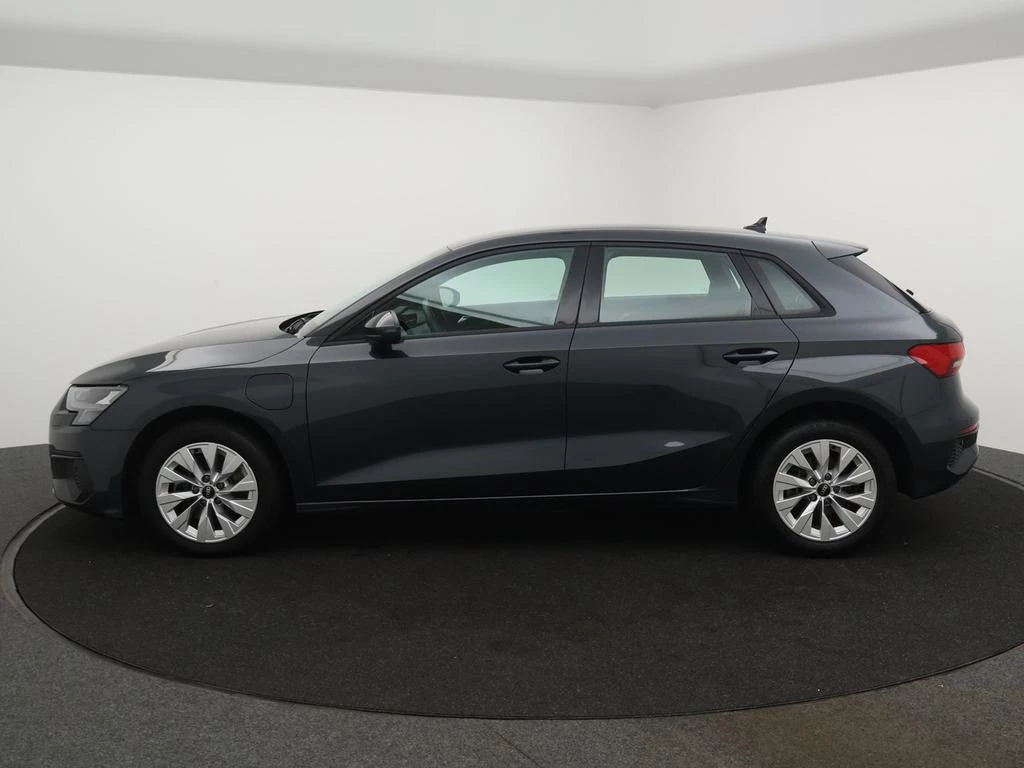 Audi A3 Sportback PHEV Audi A3 Sportback PHEV Attraction 40TFSIe 204PK *AUTOMAAT*NAVI*PDC ACHTER*APP-CONNECT*VIRTUAL COCKPIT*...*