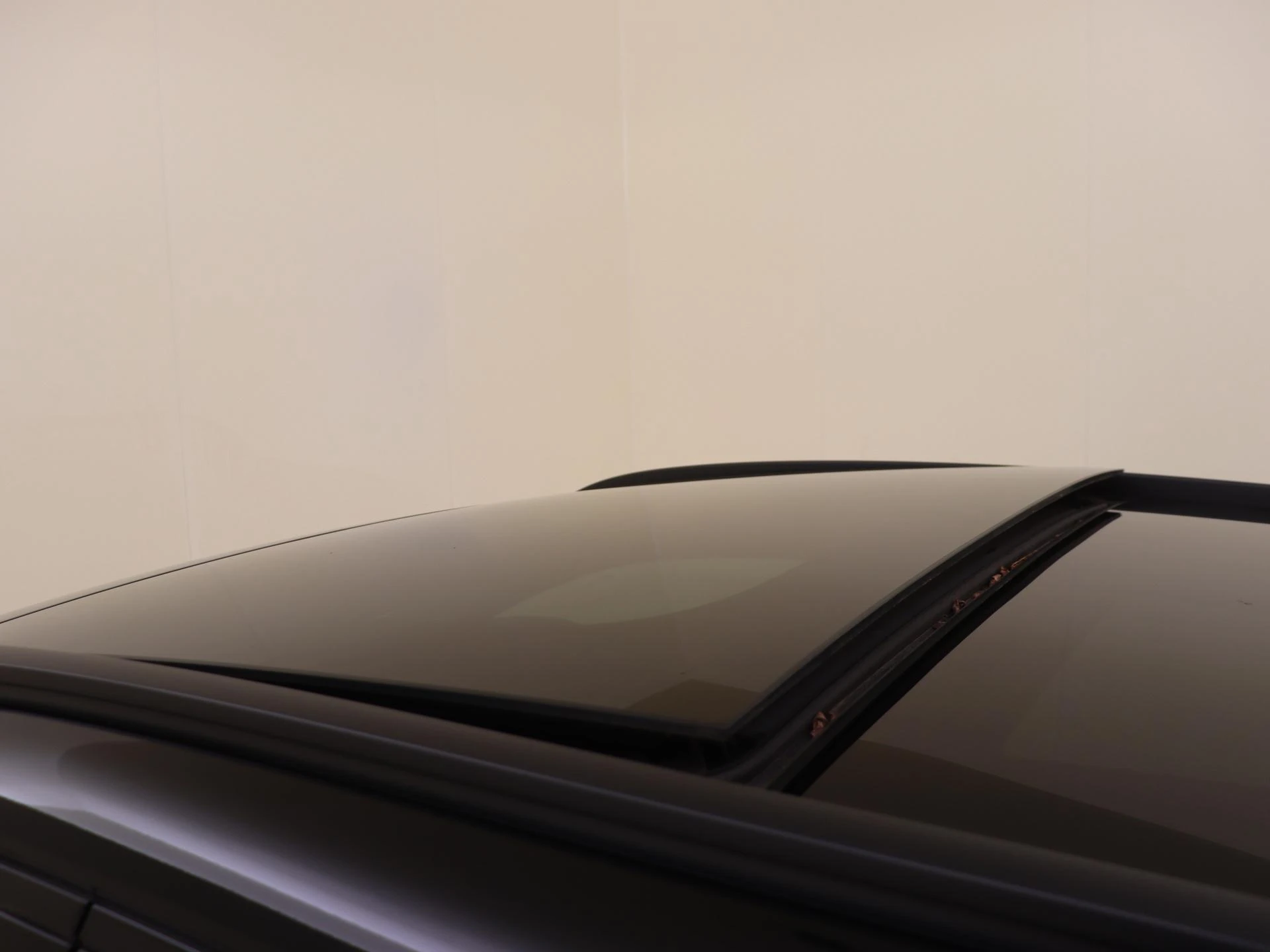 Mercedes-Benz-EQA-image-28