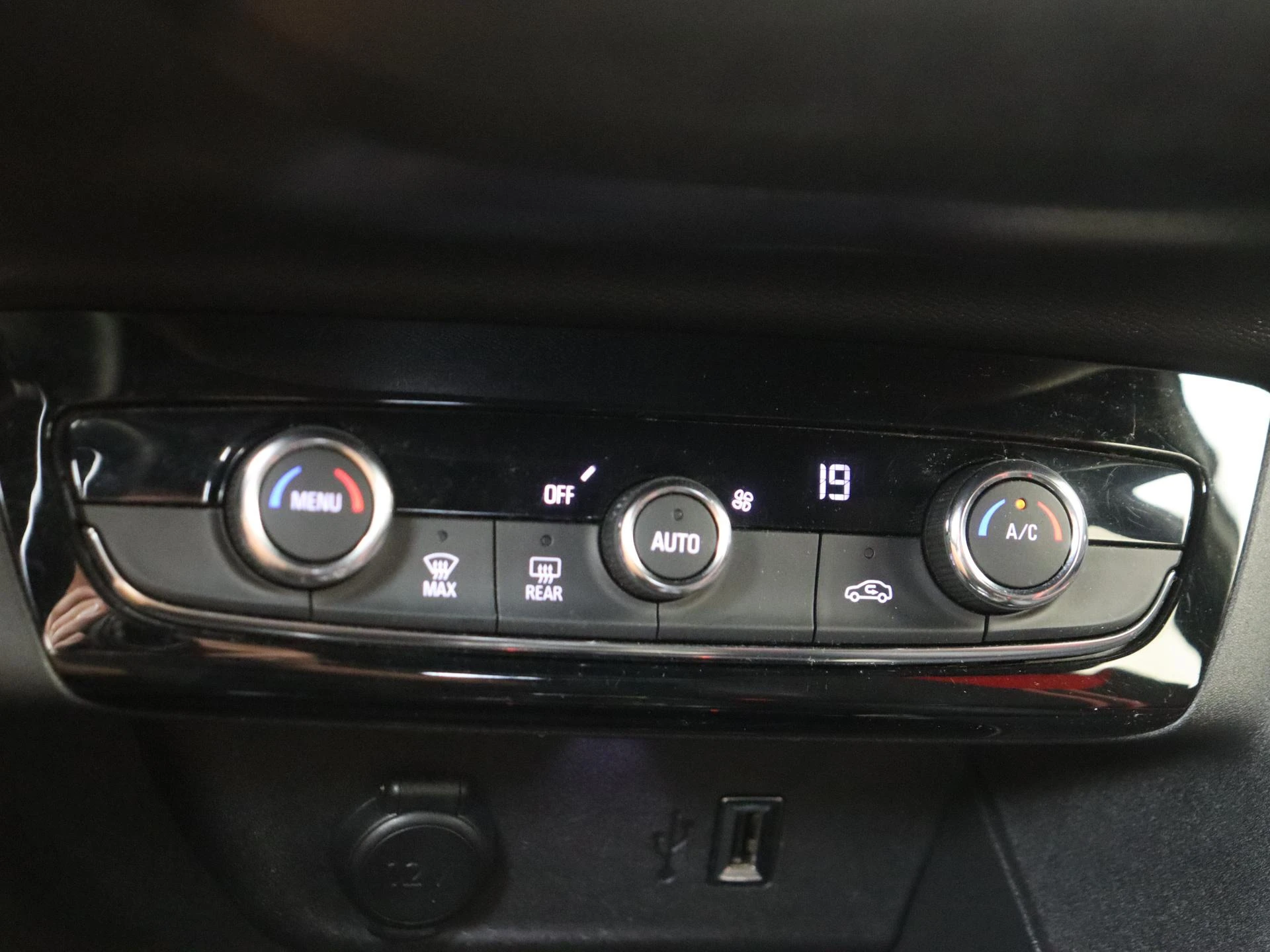Opel-Corsa-e-image-16