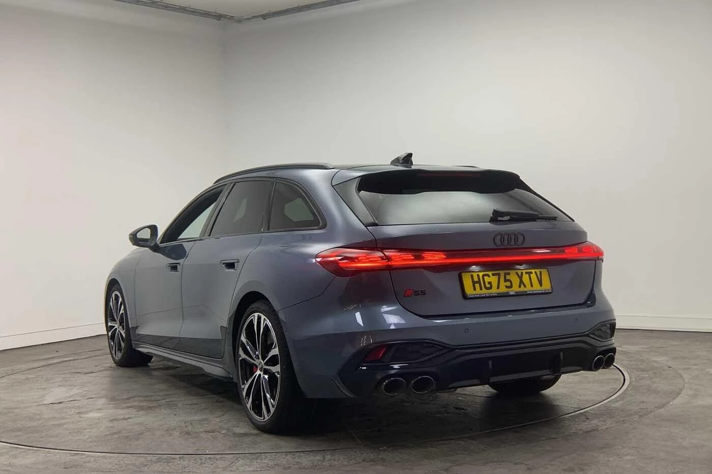 Audi-S5-image-2
