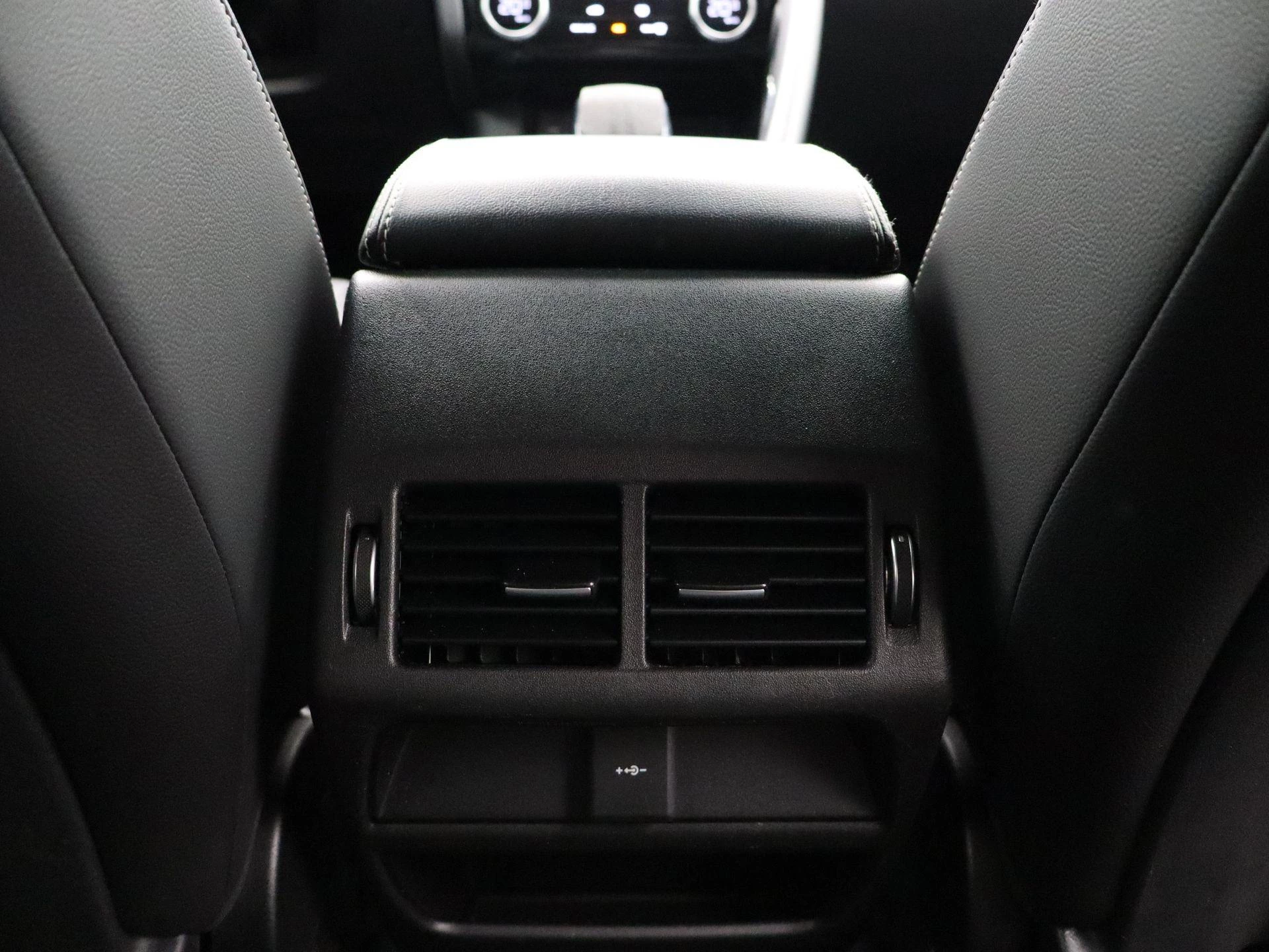 Jaguar-E-PACE-image-36