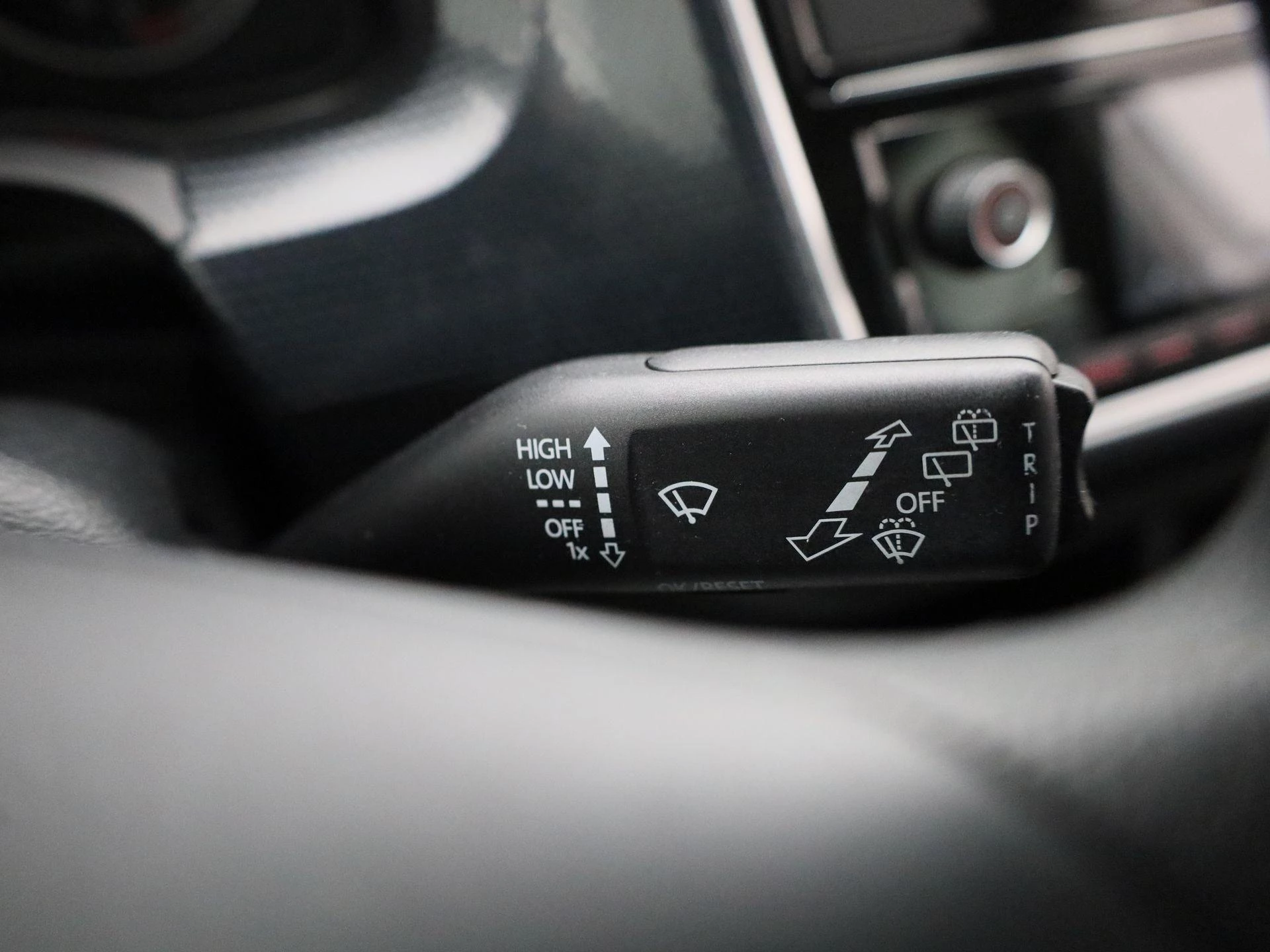 Volkswagen-up!-image-16