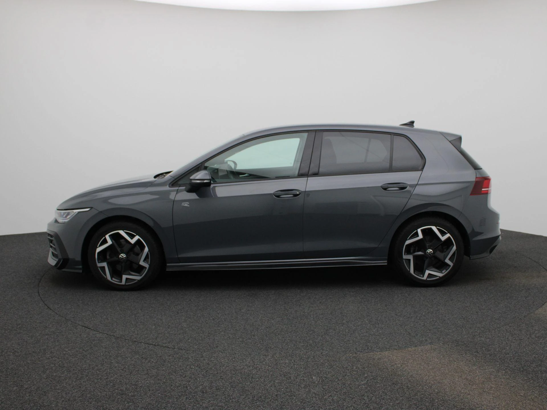 Volkswagen Golf 1.5 eTSI R-Line Edition