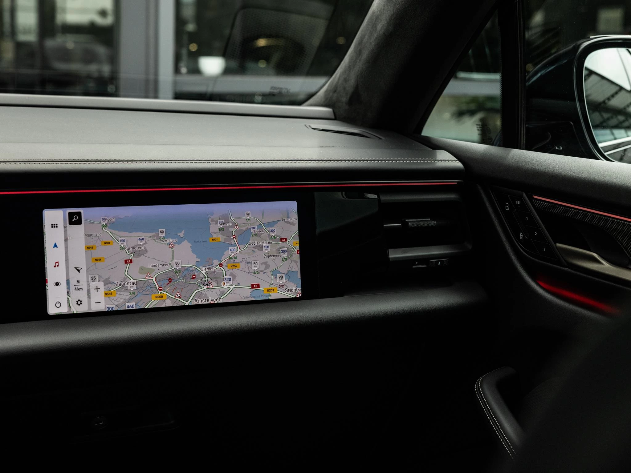 Porsche Macan Turbo 100 kWh