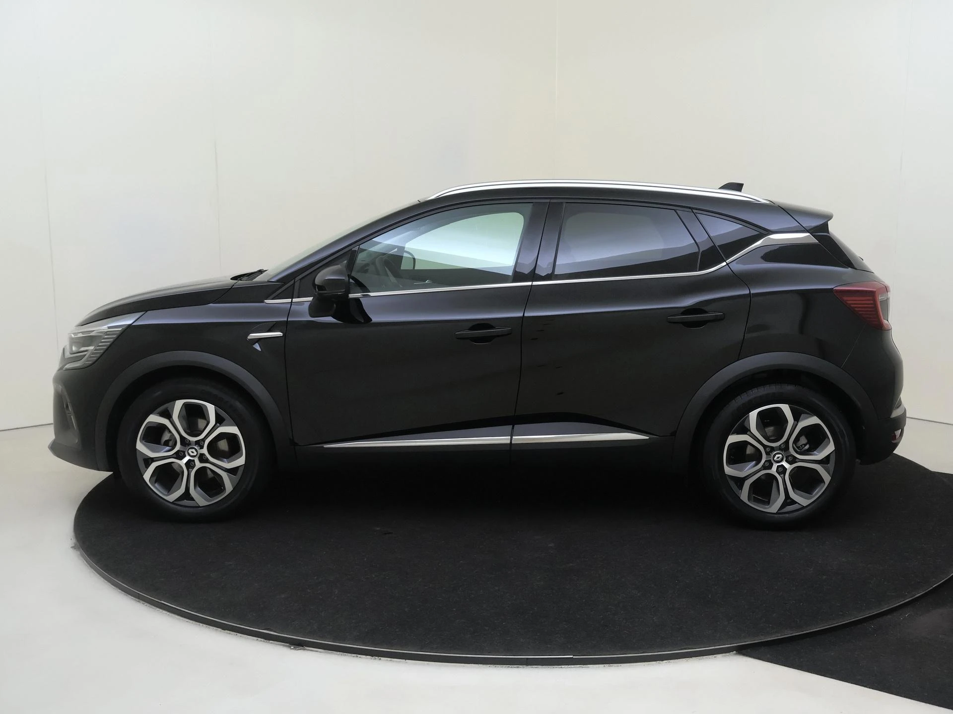 Renault-Captur-image-7