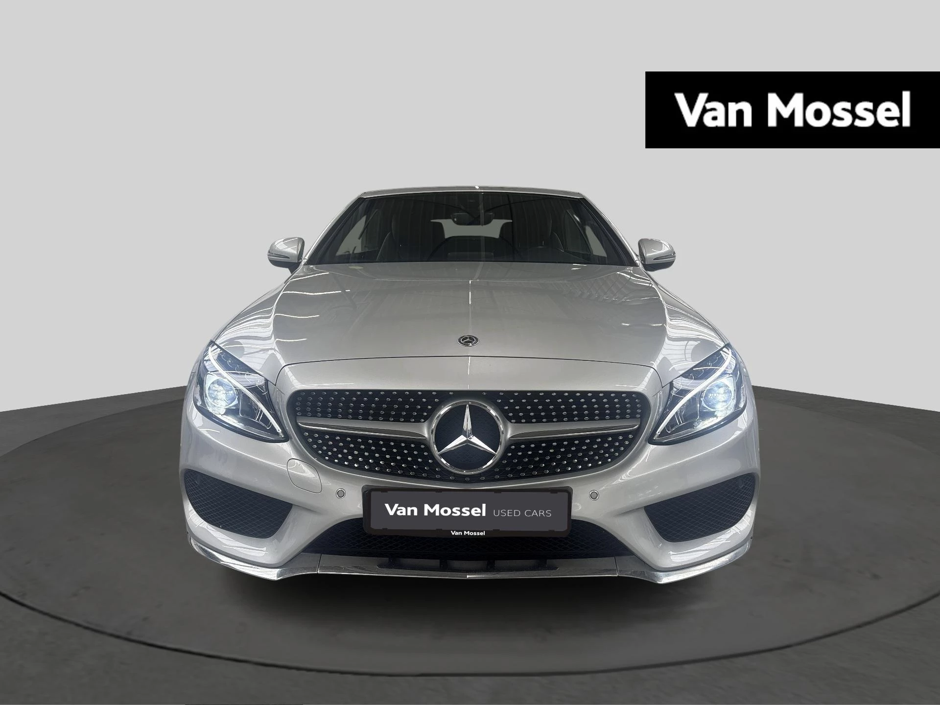 Mercedes-Benz C-Klasse 220d Cabriolet + AMG LINE + LEDER + CAMERA +