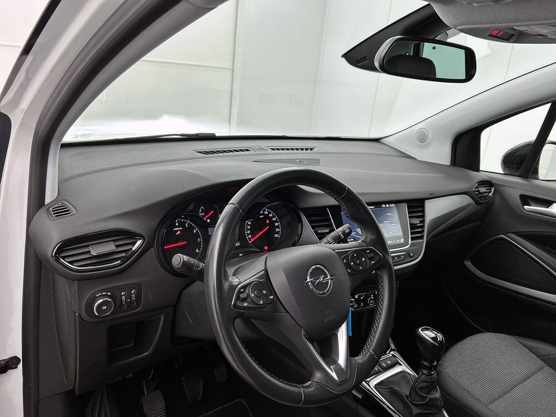 Opel-Crossland-image-16