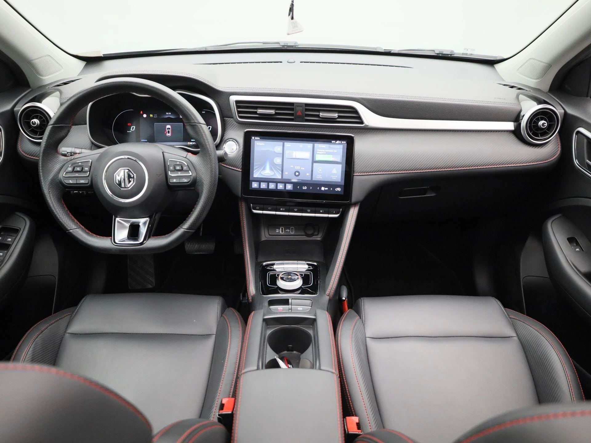 MG-ZS EV-image-7