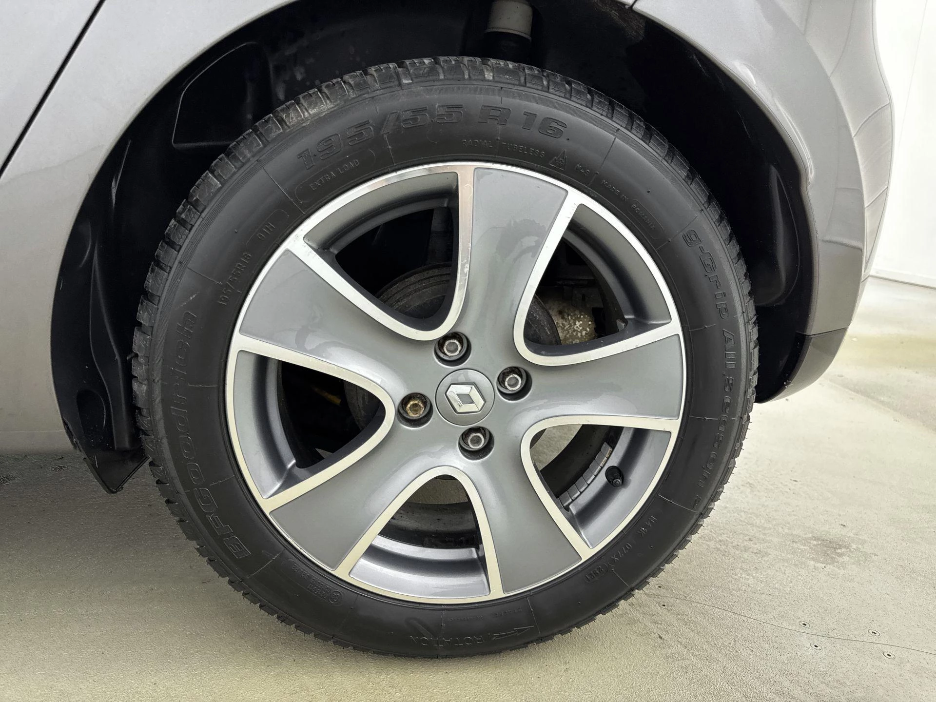 Renault-Clio-image-9