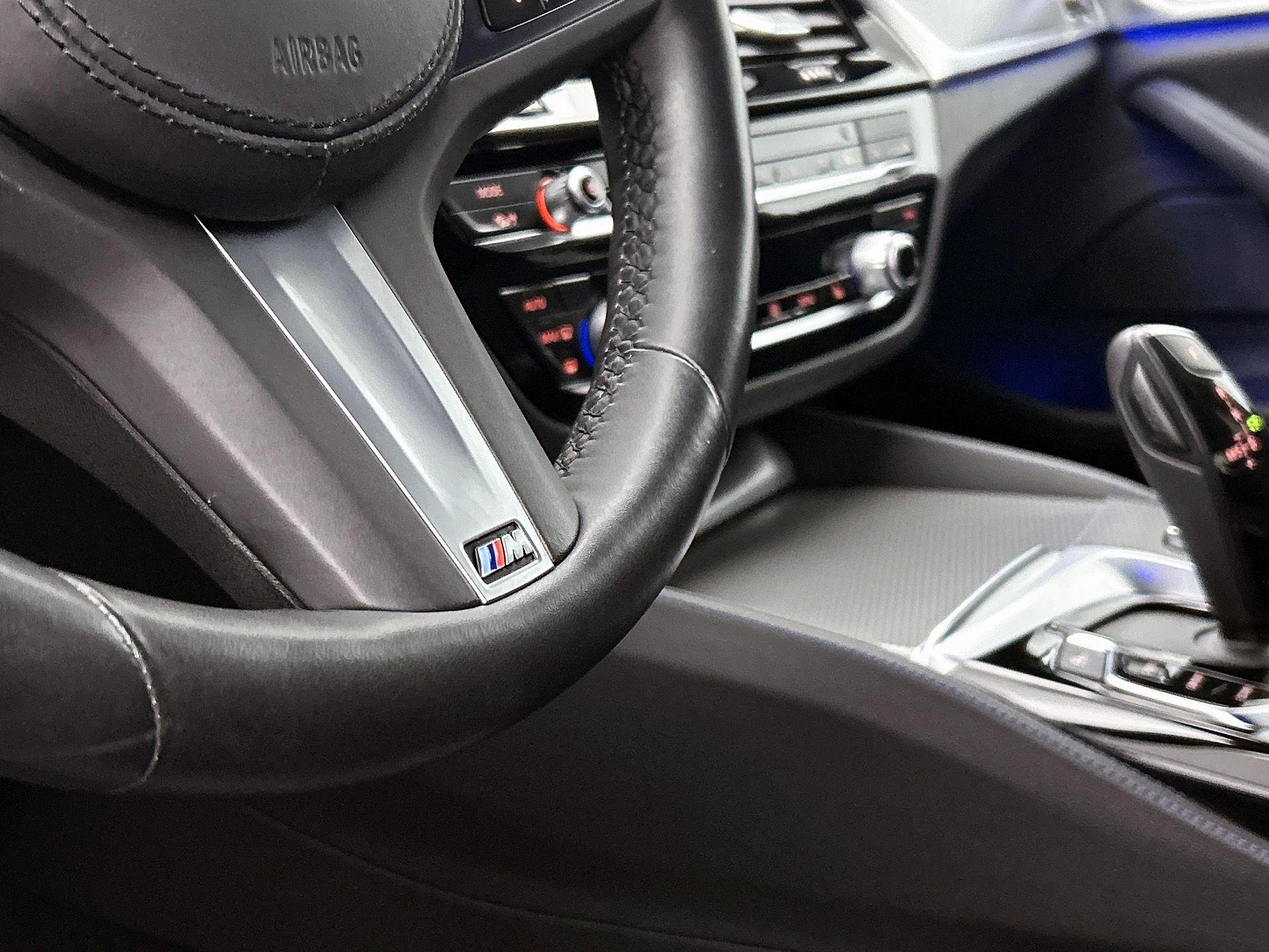BMW-5 Serie-image-18