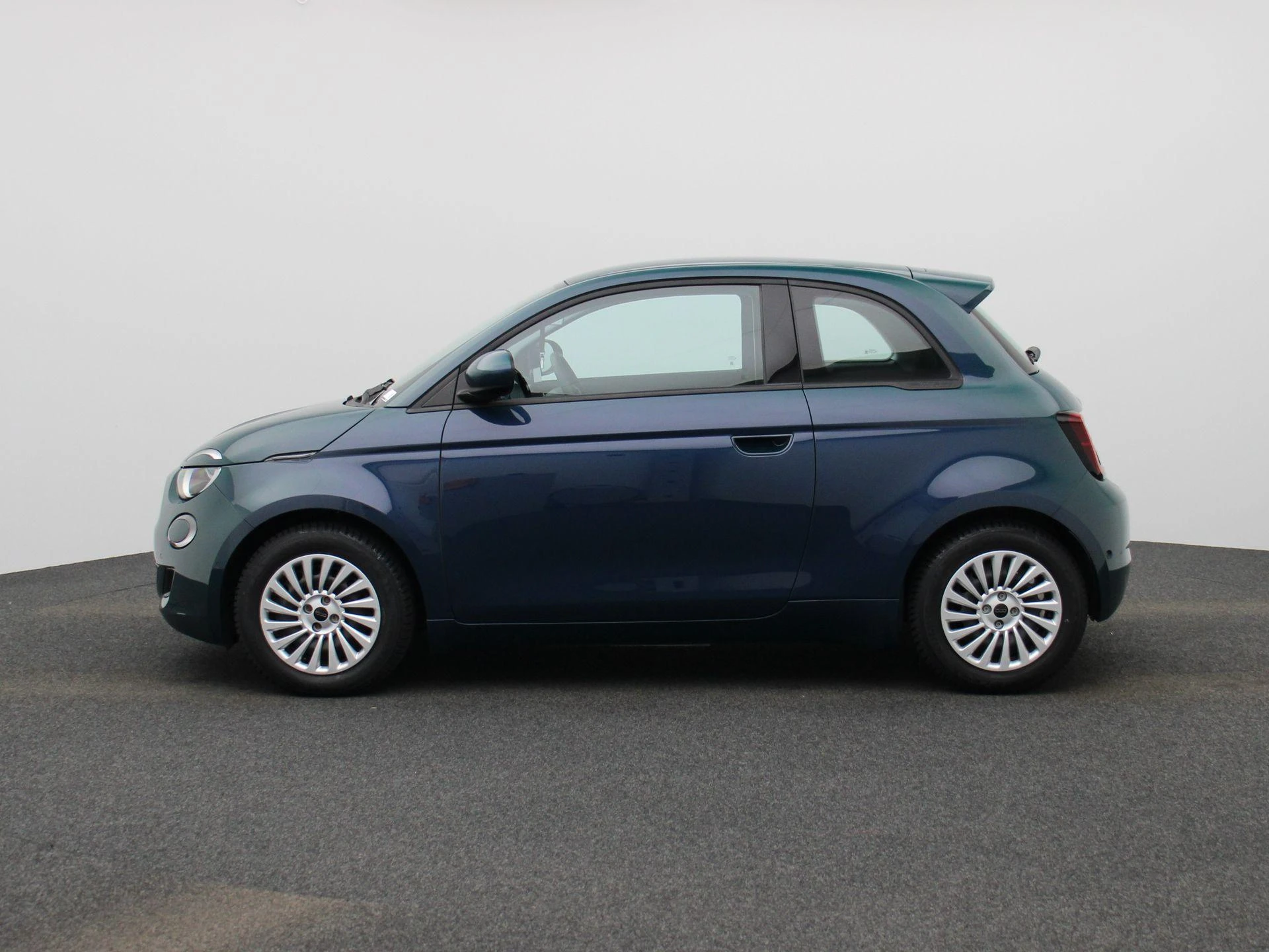 Fiat-500-image-4